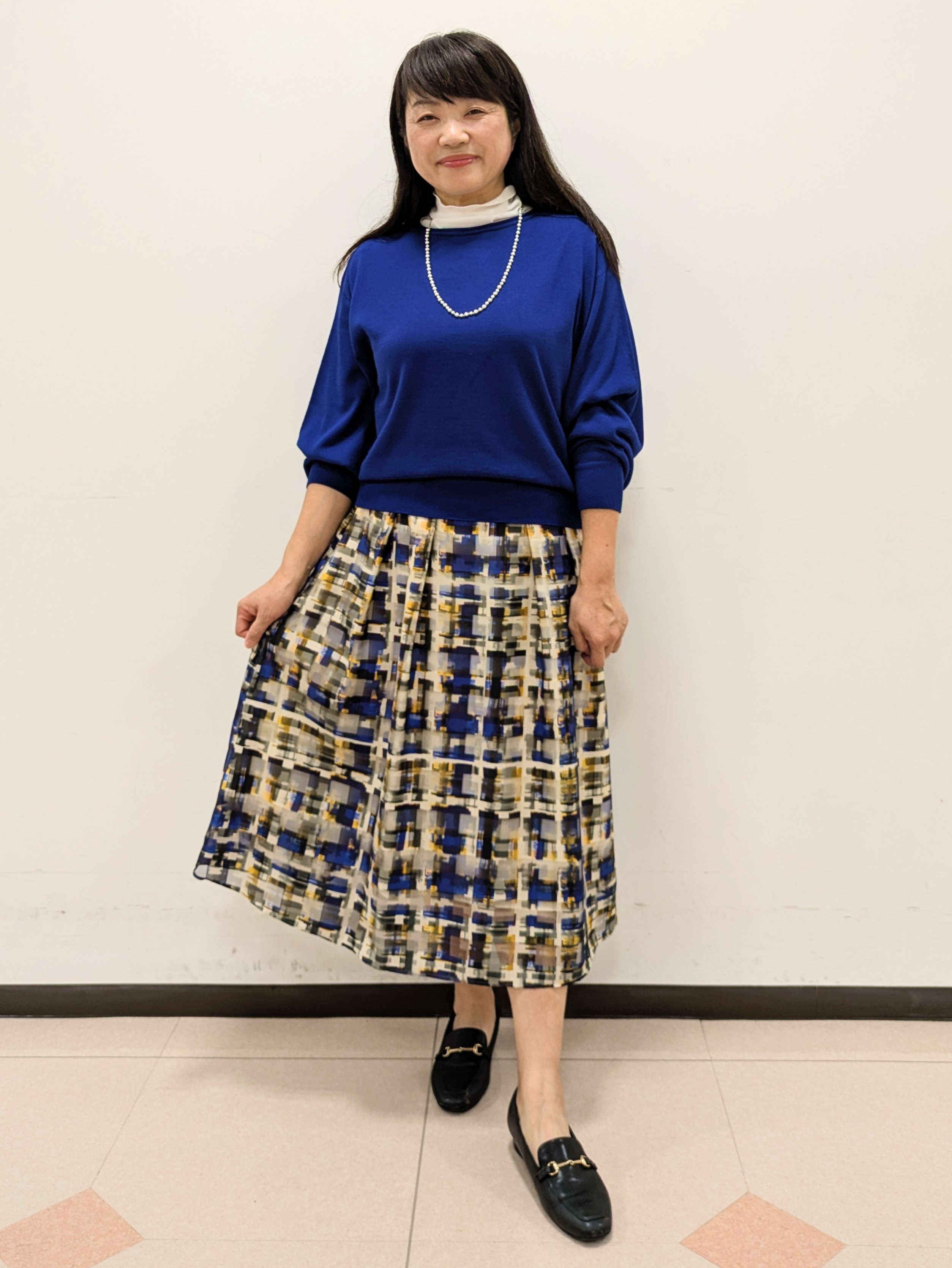 ともさんの「UNTITLED｜【大人の抜け感/8色展開】ボリュームスリーブニットプルオーバー」を使ったコーディネート
