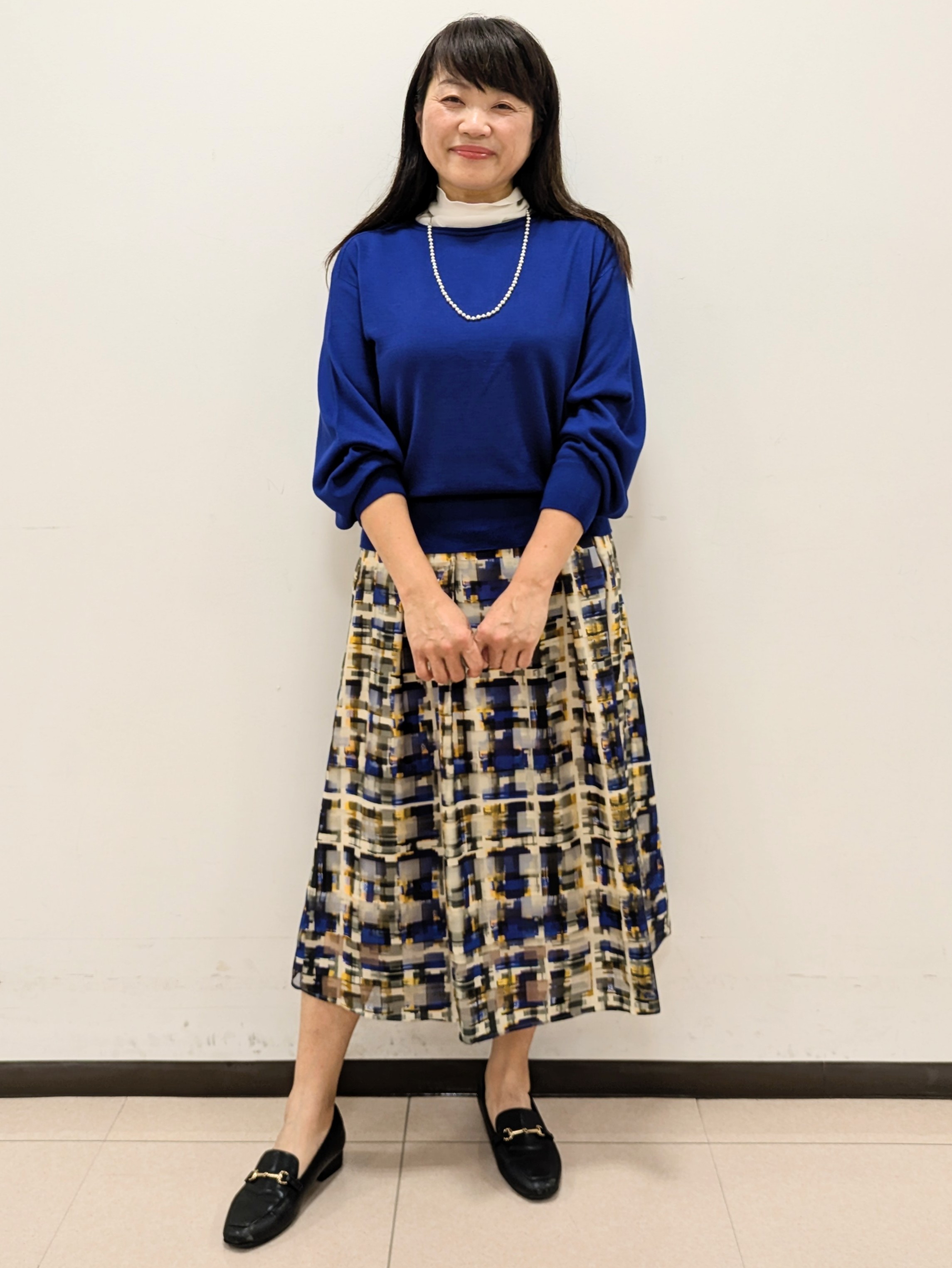 ともさんの「UNTITLED｜【大人の抜け感/8色展開】ボリュームスリーブニットプルオーバー」を使ったコーディネート