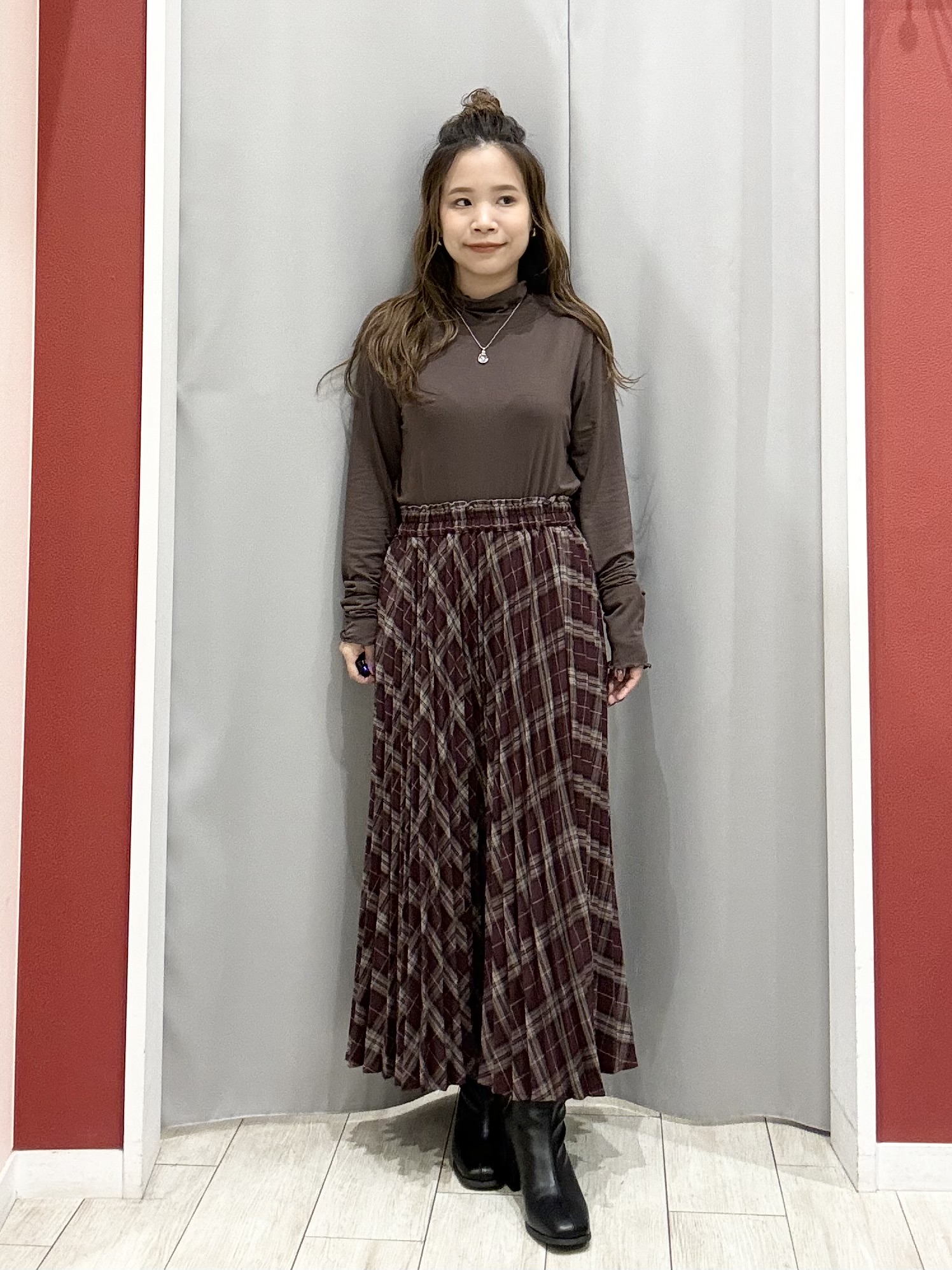 shioさんの「SHOO･LA･RUE｜【洗濯後しわになりにくい/S-LL】裾ドロストフリルブルゾン」を使ったコーディネート