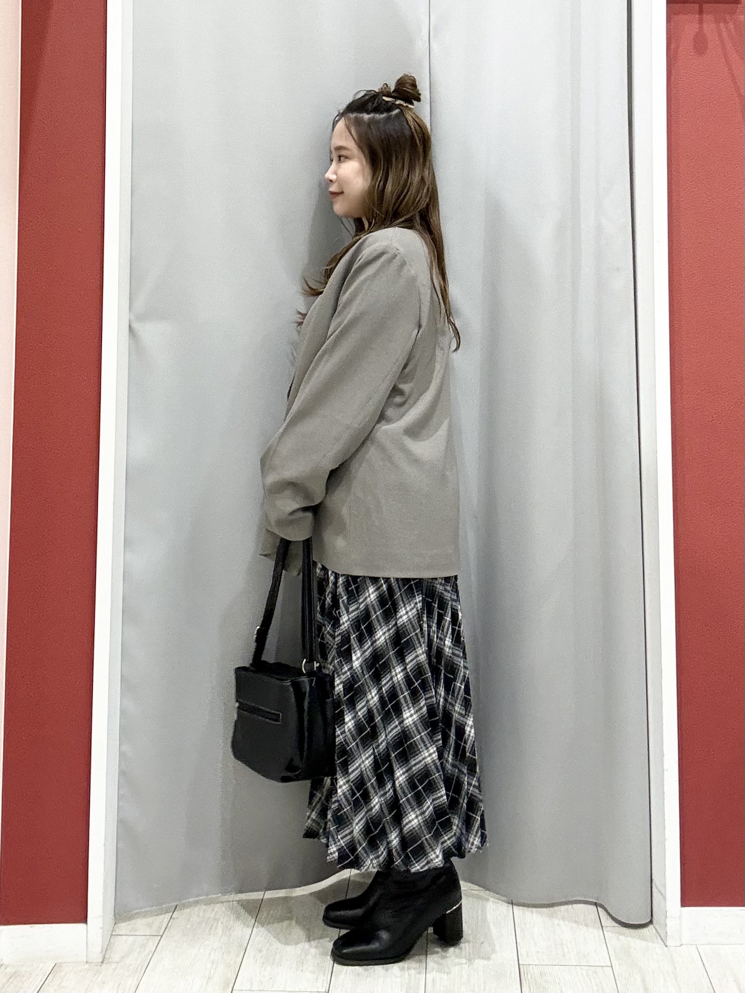shioさんの「SHOO･LA･RUE｜【セットアップ可/洗濯後しわになりにくい】ウールフィール ダブルジャケット」を使ったコーディネート