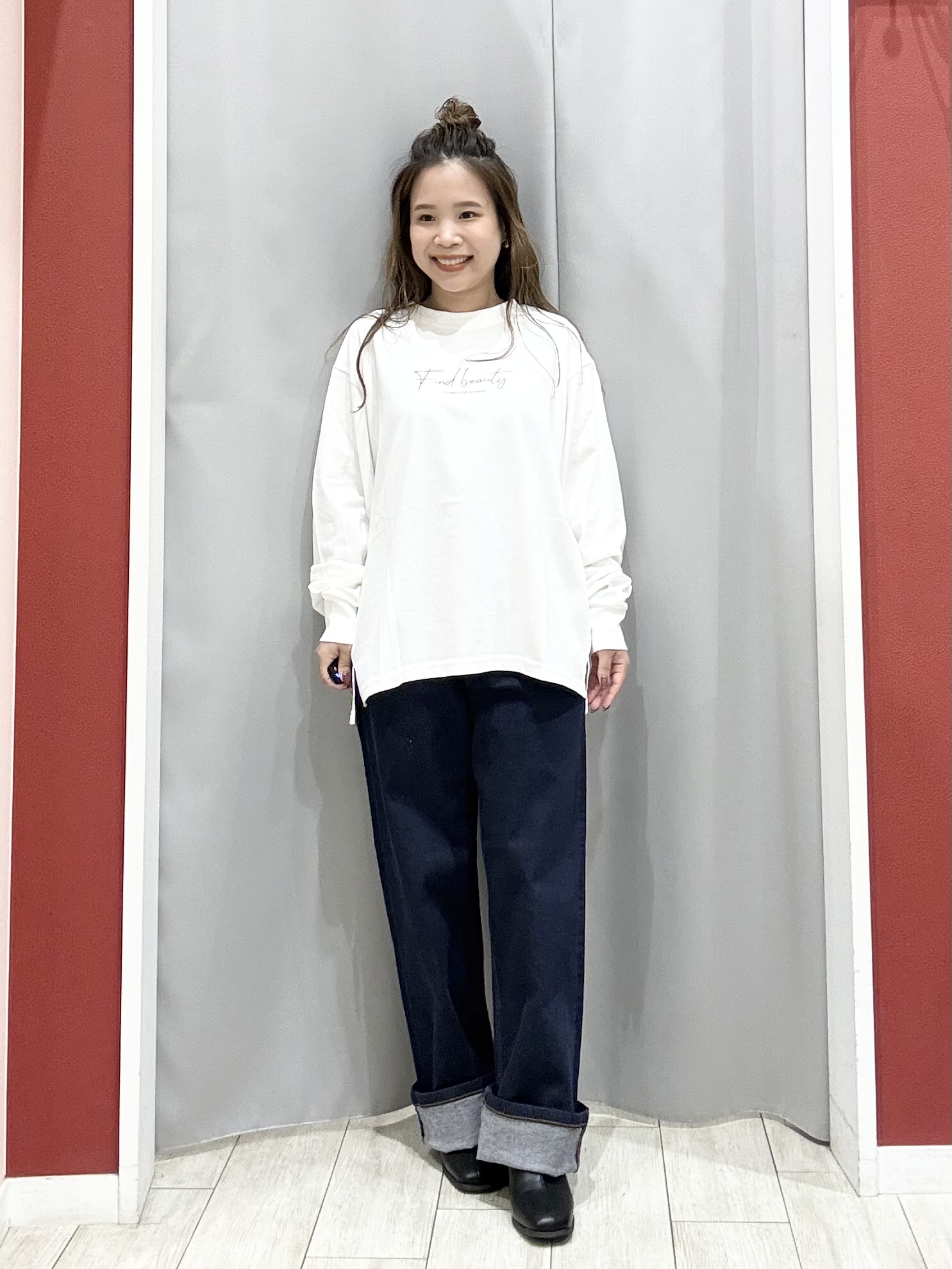 shioさんの「SHOO･LA･RUE｜【洗濯後しわになりにくい/S-LL】裾ドロストフリルブルゾン」を使ったコーディネート