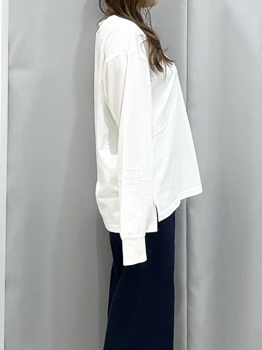 shioさんの「SHOO･LA･RUE｜【洗濯後しわになりにくい/S-LL】裾ドロストフリルブルゾン」を使ったコーディネート