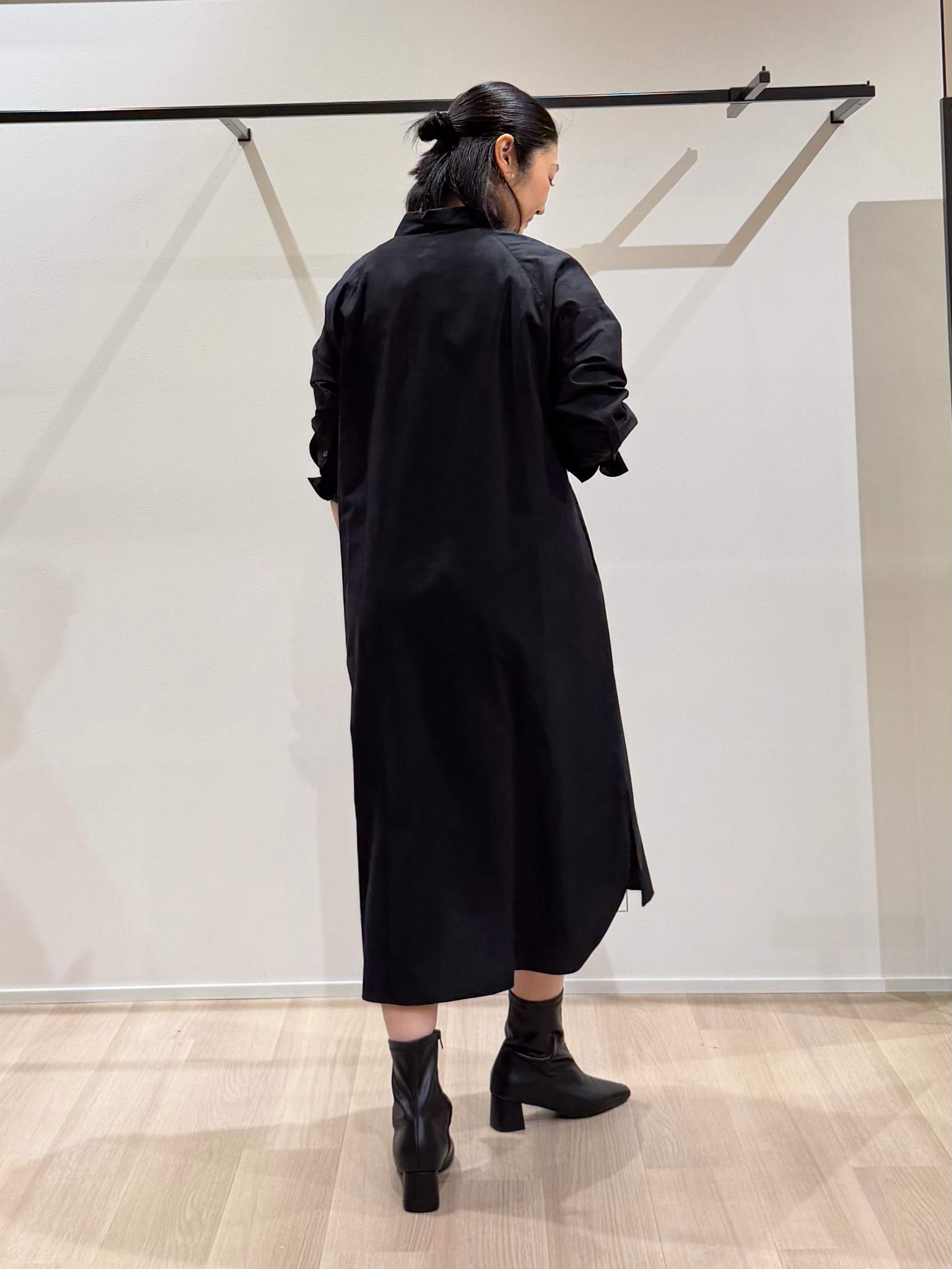 TOMOMIさんの「UNTITLED｜ロングシャツワンピース」を使ったコーディネート
