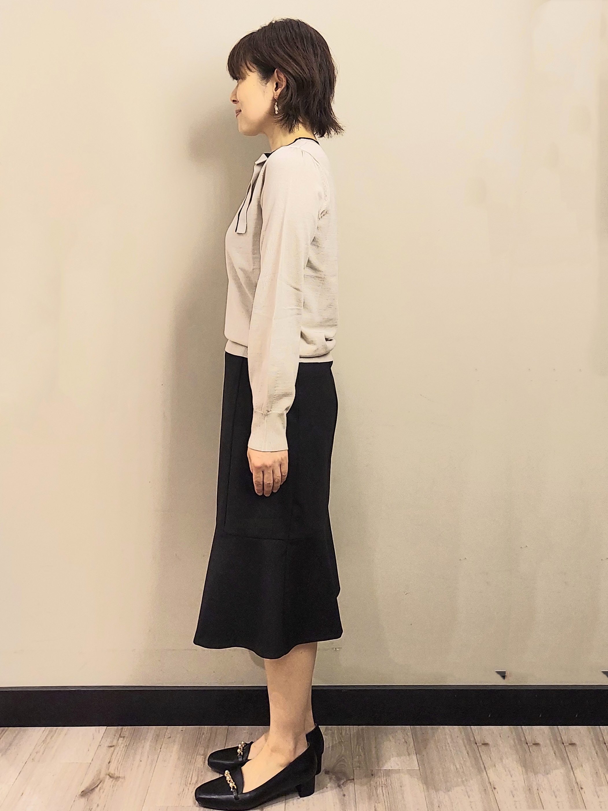 MAKIさんの「index｜バイカラーサイドリボンニット【洗濯機OK／坑ピル】」を使ったコーディネート