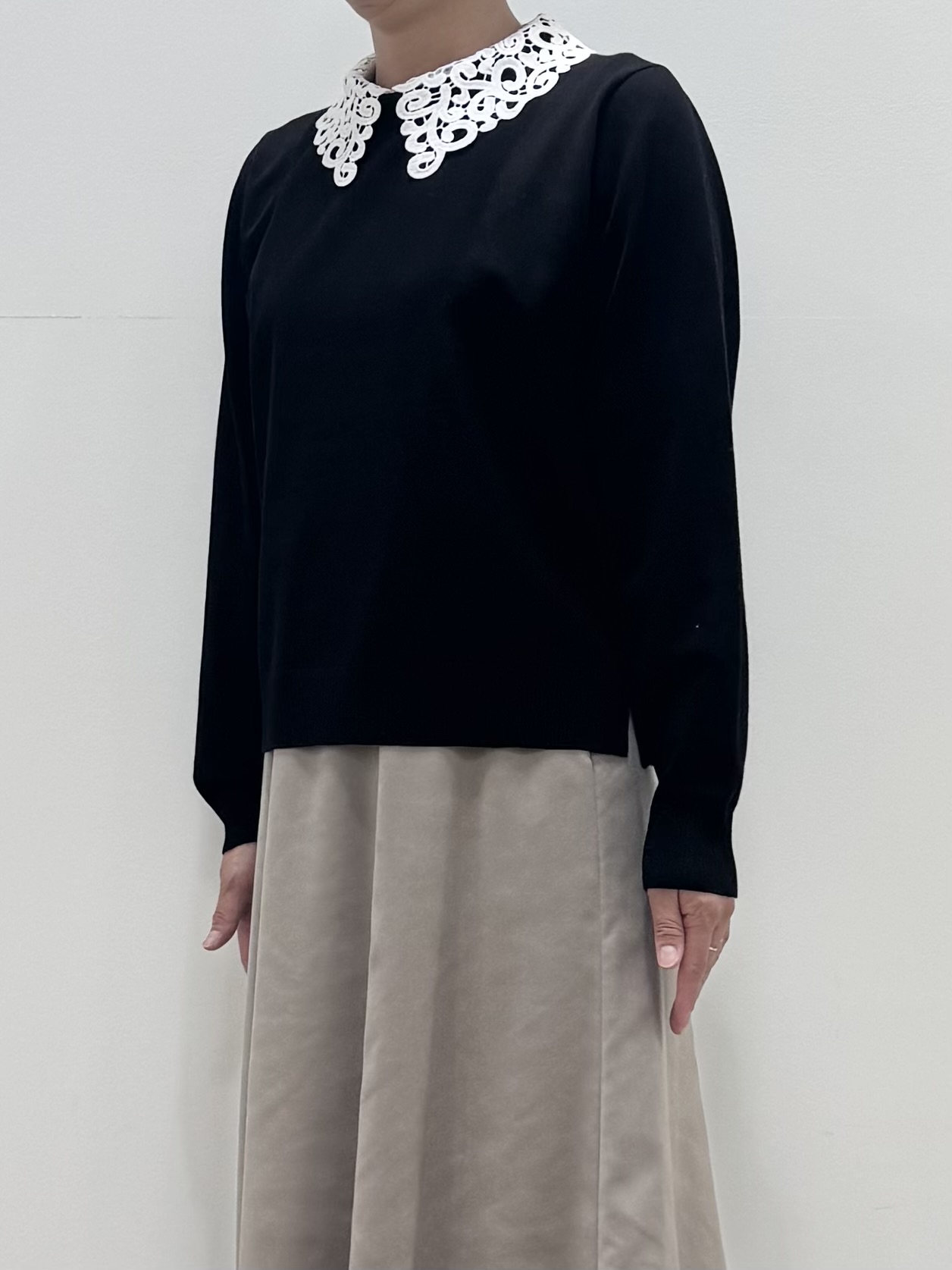 koyaさんの「Reflect｜【付け衿】レース衿付きストレッチニット」を使ったコーディネート