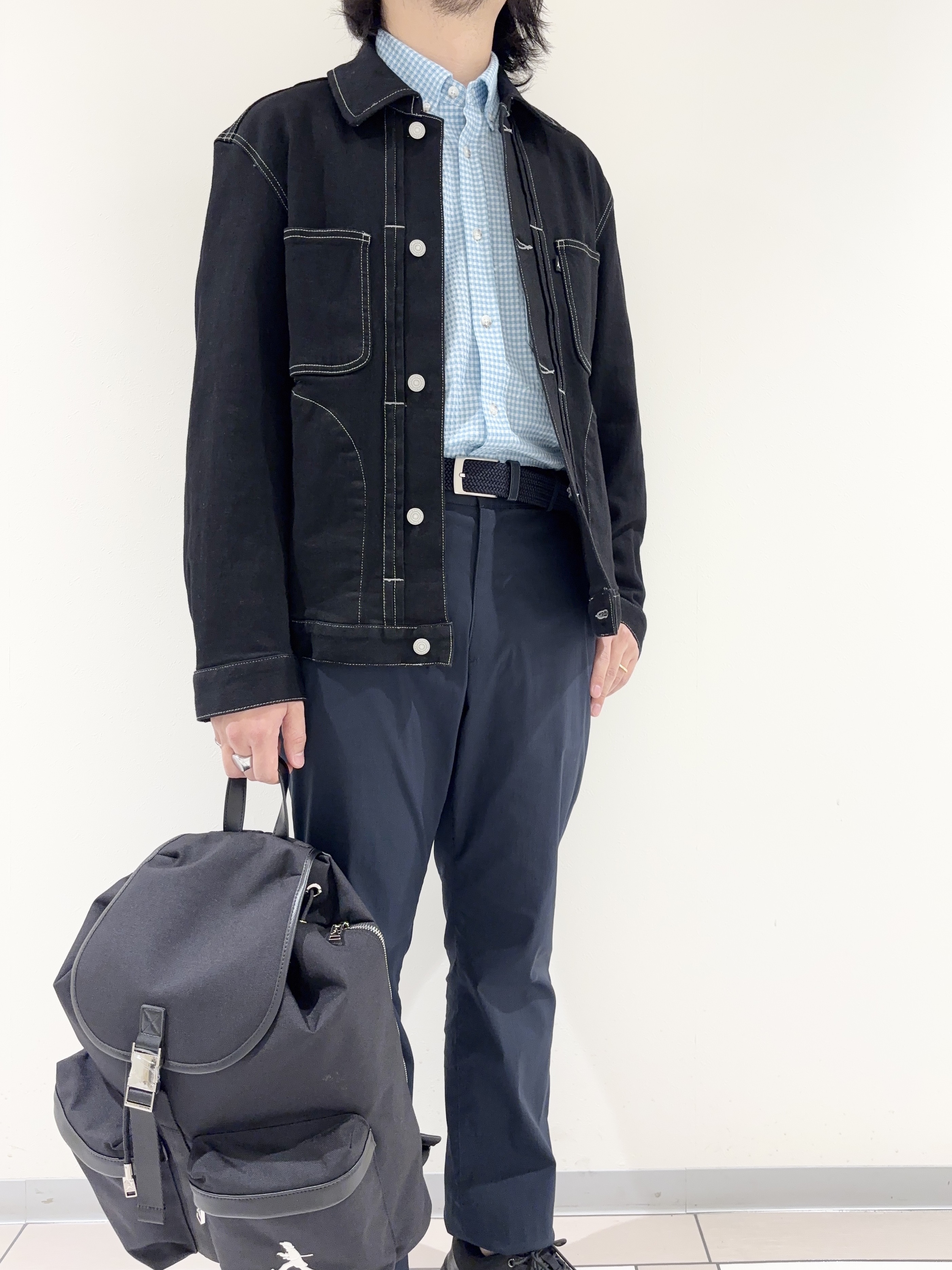 及川さんの「TAKEO KIKUCHI｜【BOWLER HAT LABEL】ブラックデニムGジャン」を使ったコーディネート