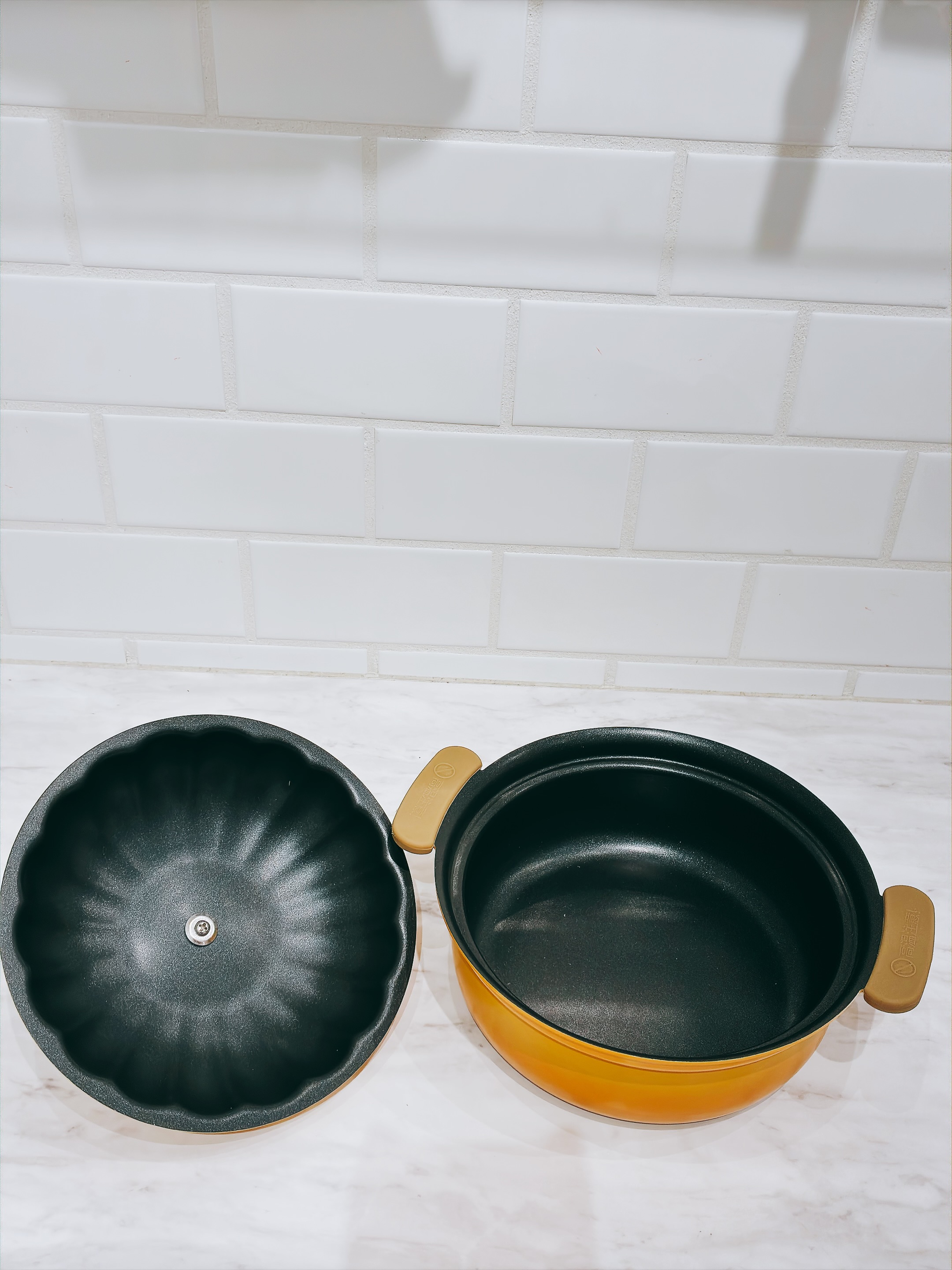 rieさんの「212 KITCHEN STORE｜べジポ IH対応ミニ卓上鍋 19cm トマト」を使ったコーディネート