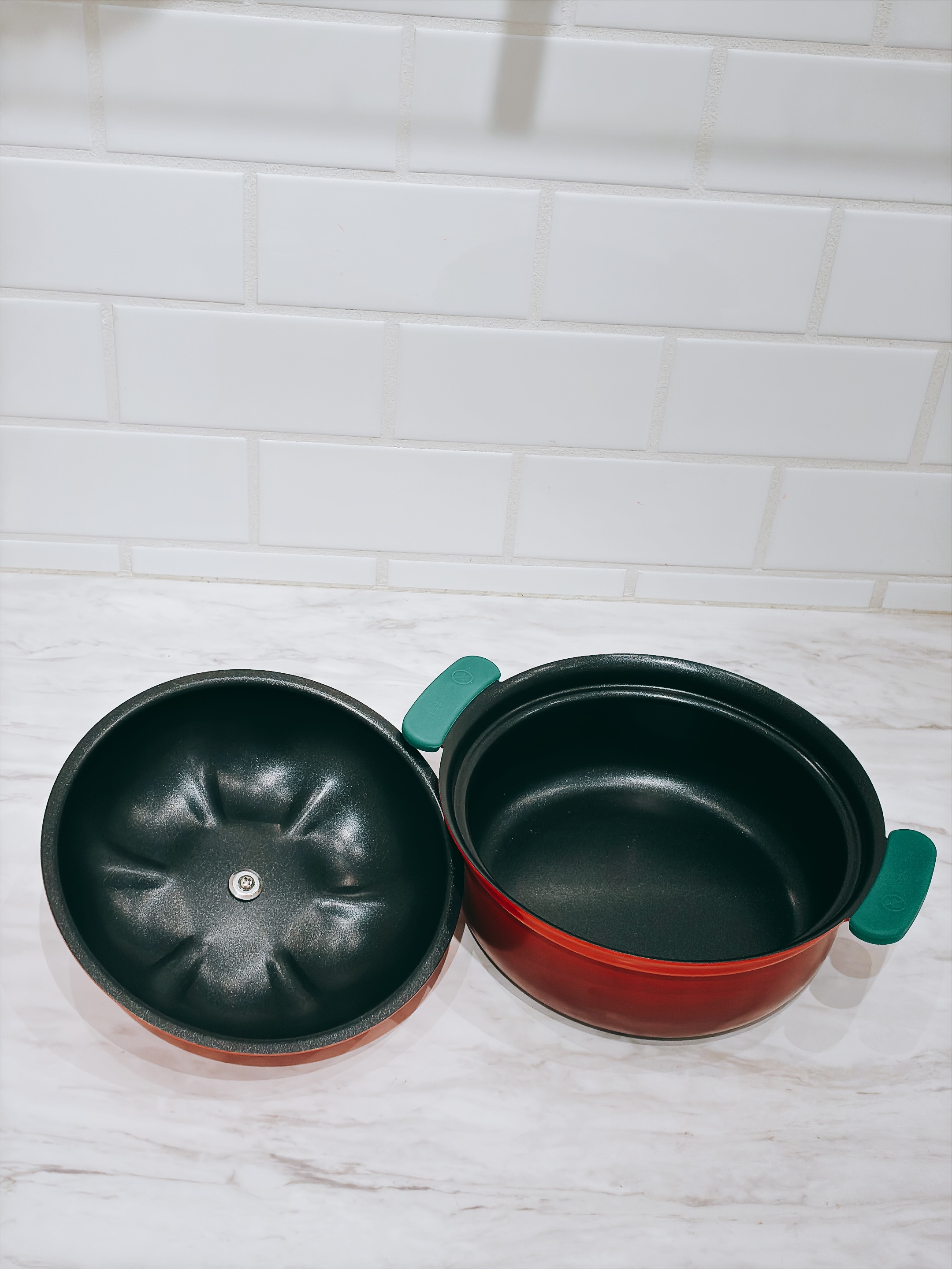 rieさんの「212 KITCHEN STORE｜べジポ IH対応ミニ卓上鍋 19cm トマト」を使ったコーディネート