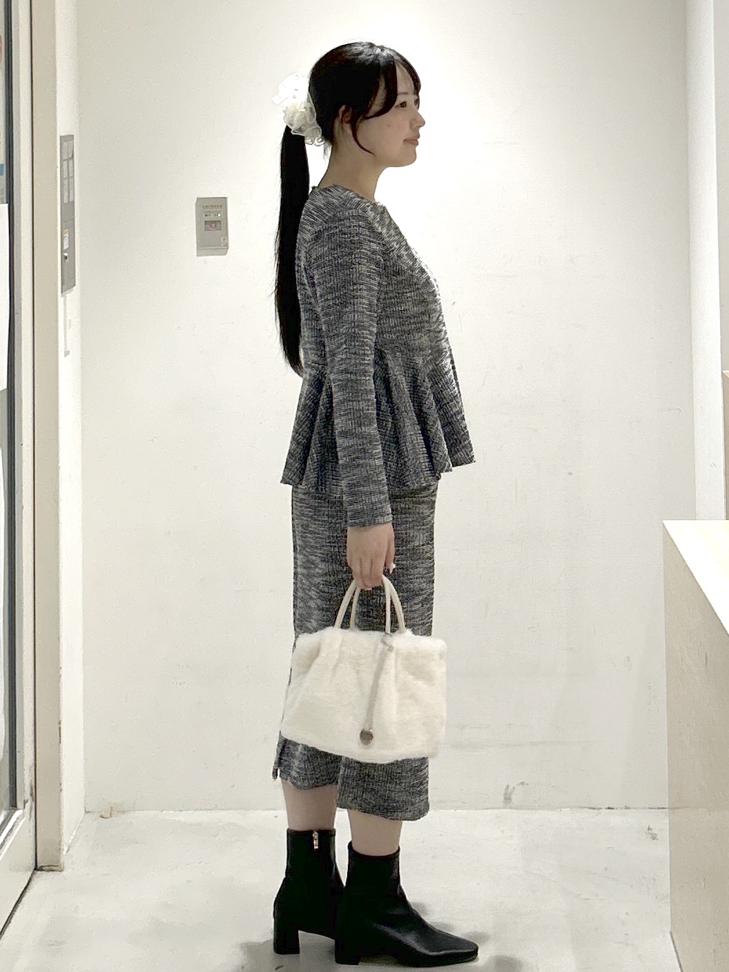 sayaさんの「OPAQUE.CLIP｜【セットアップ】ツィードペプラムトップス《洗濯機OK》」を使ったコーディネート