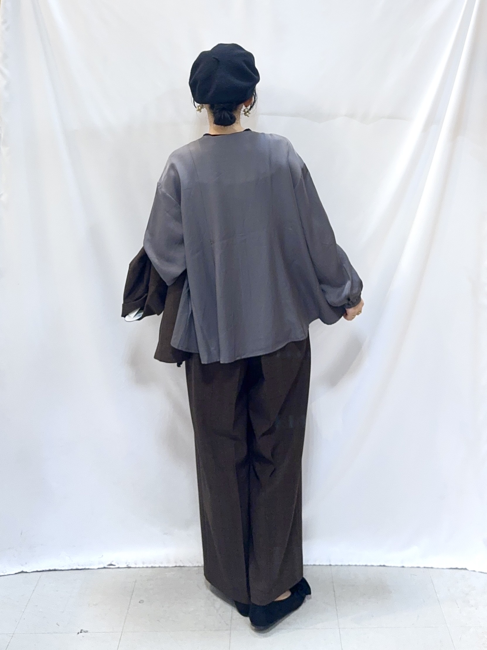 𝐇𝐢𝐫𝐨𝐦𝐢さんの「SHOO･LA･RUE｜【セットアップ可/洗濯後しわになりにくい】ウールフィール ダブルジャケット」を使ったコーディネート