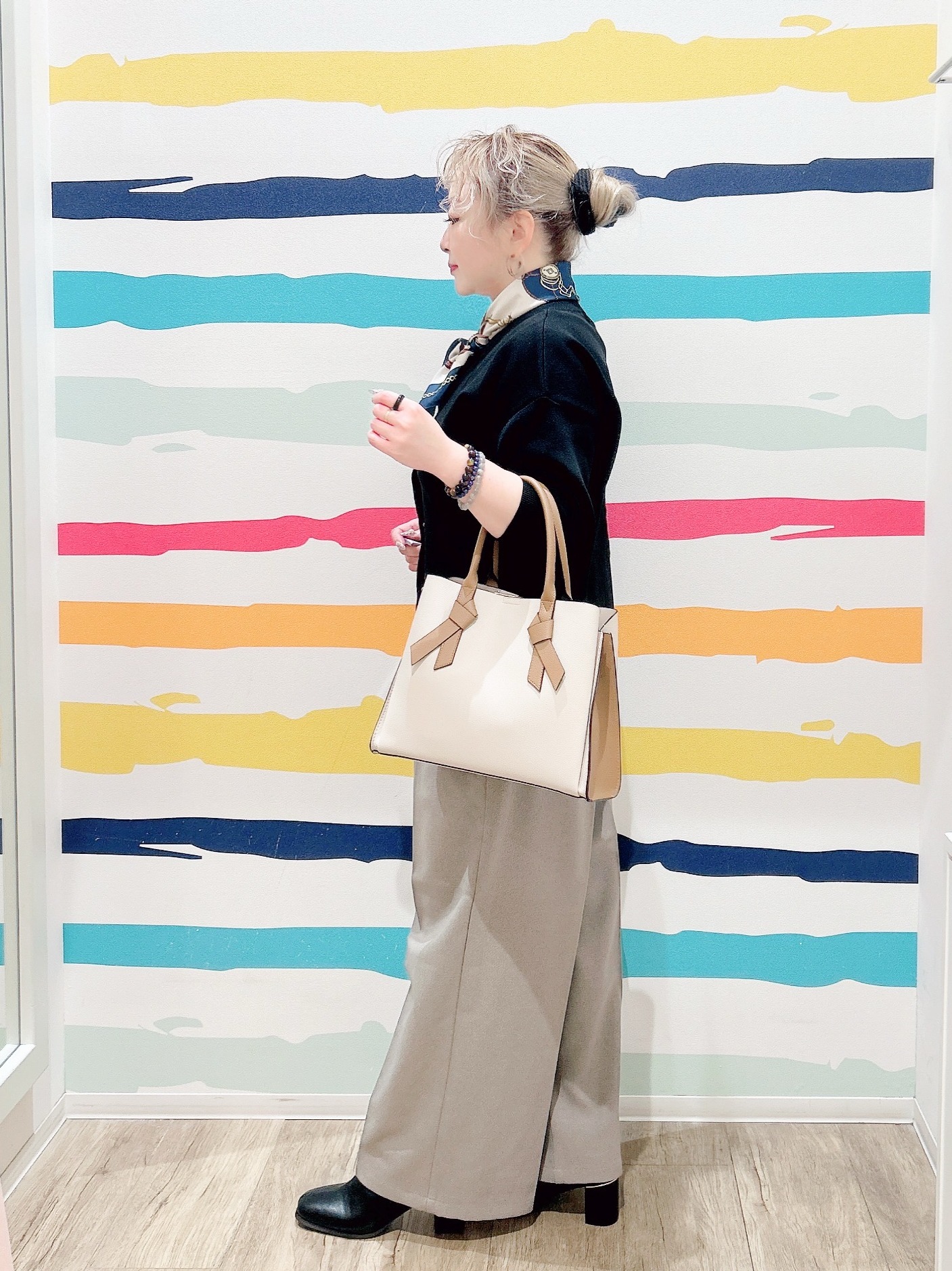 Peeさんの「SHOO･LA･RUE｜【セットアップ可/洗濯機可】軽やかに羽織れる スポンディッシュ ニットカーディガン」を使ったコーディネート