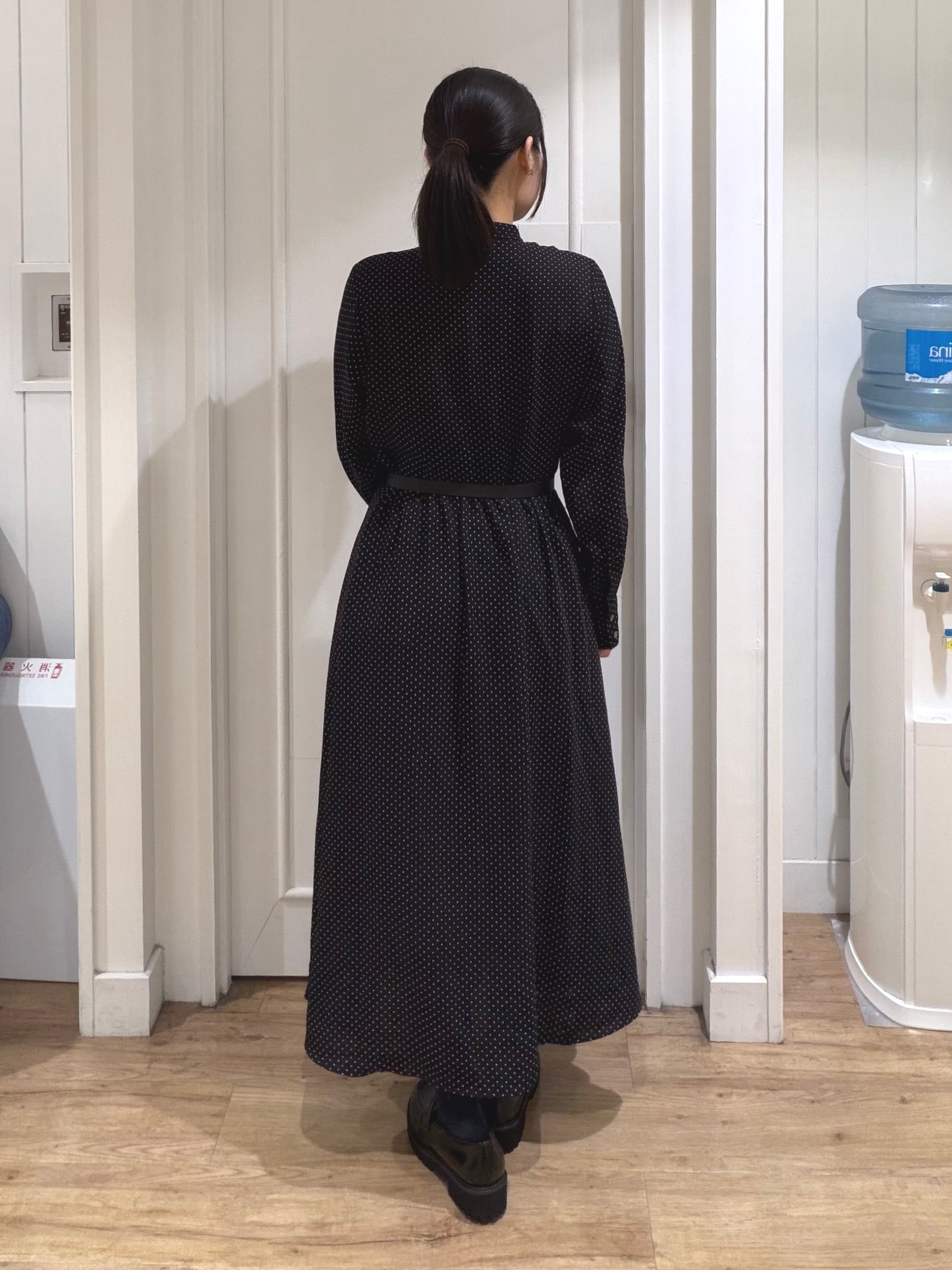 秦美里さんの「Dessin｜【手洗い可】ドットプリントワンピース」を使ったコーディネート