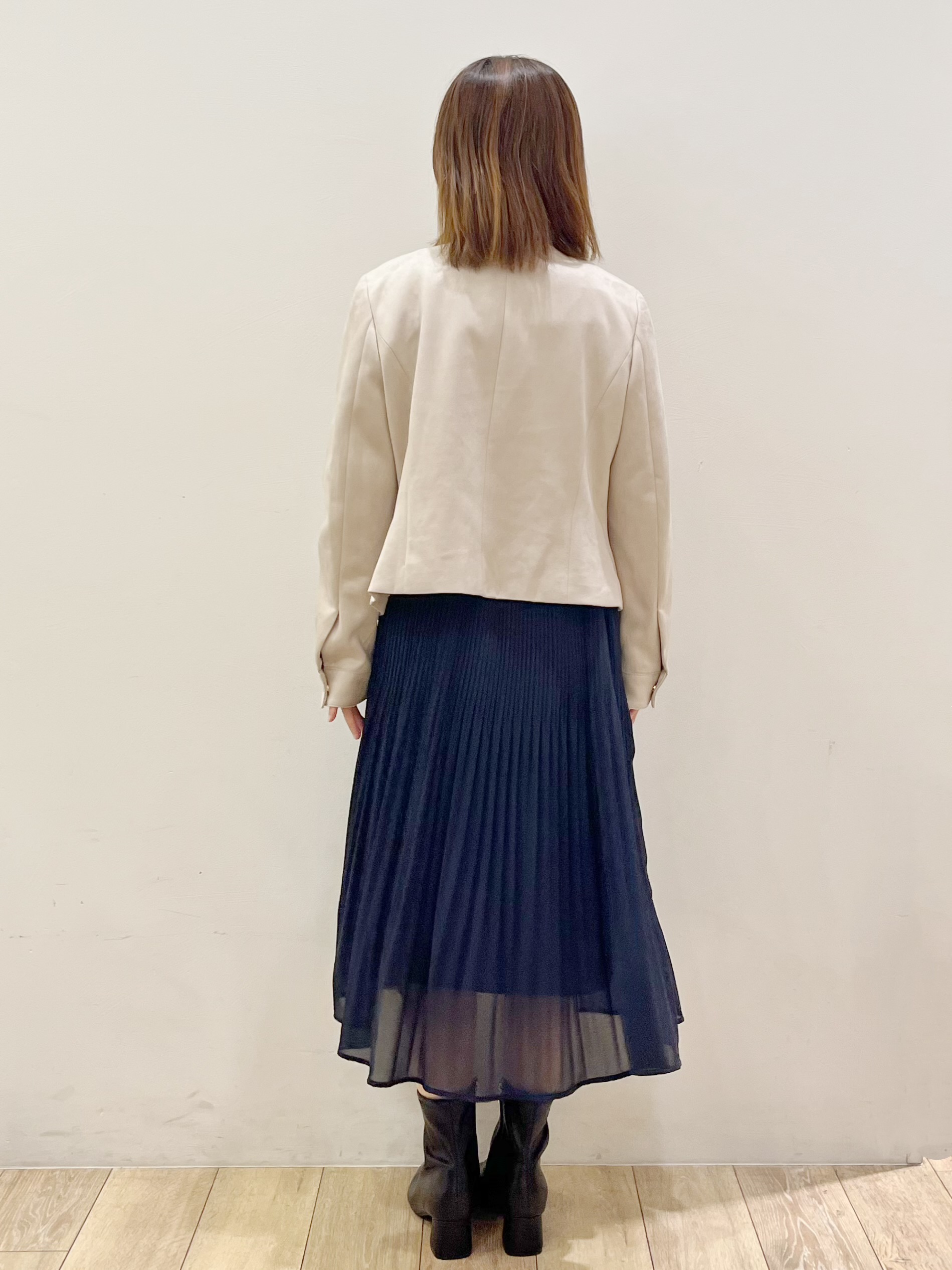 kcさんの「OPAQUE.CLIP｜【洗える】レザー調／スウェード風ノーカラーブルゾン」を使ったコーディネート
