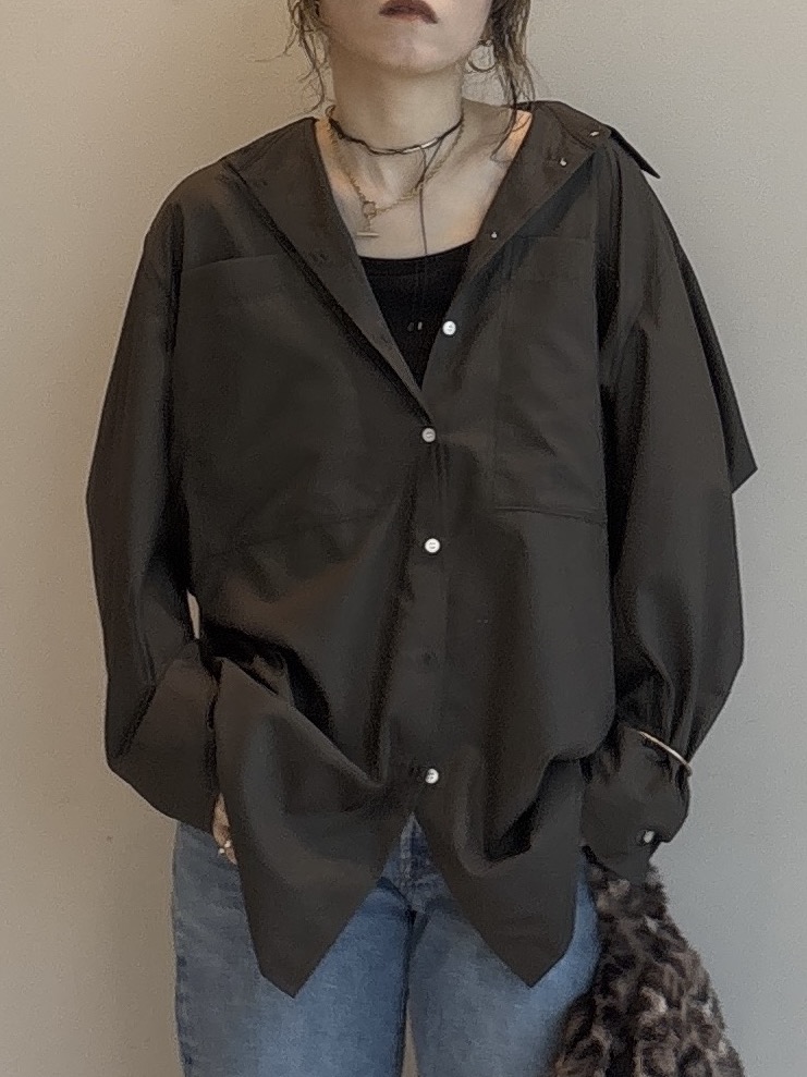 kotakiさんの「INDIVI｜タイムレスフォルムシャツ【LIVE紹介／上枝みどりさん着用】」を使ったコーディネート
