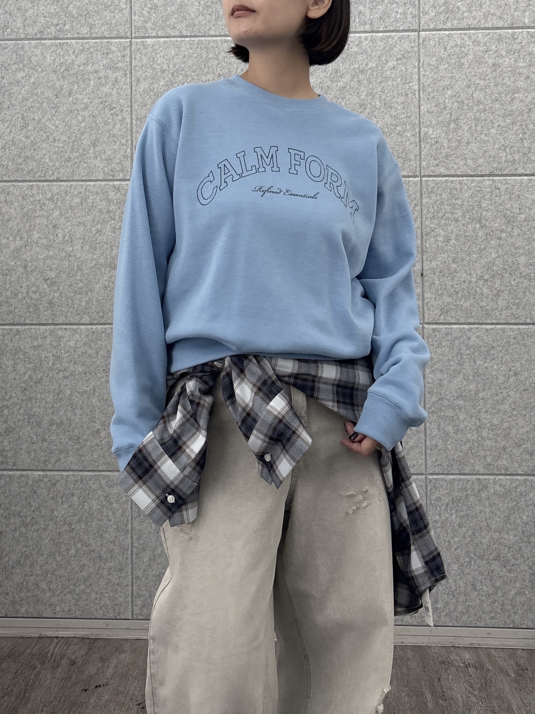 ayanoさんの「INDIVI｜フォルムロゴスウェット」を使ったコーディネート