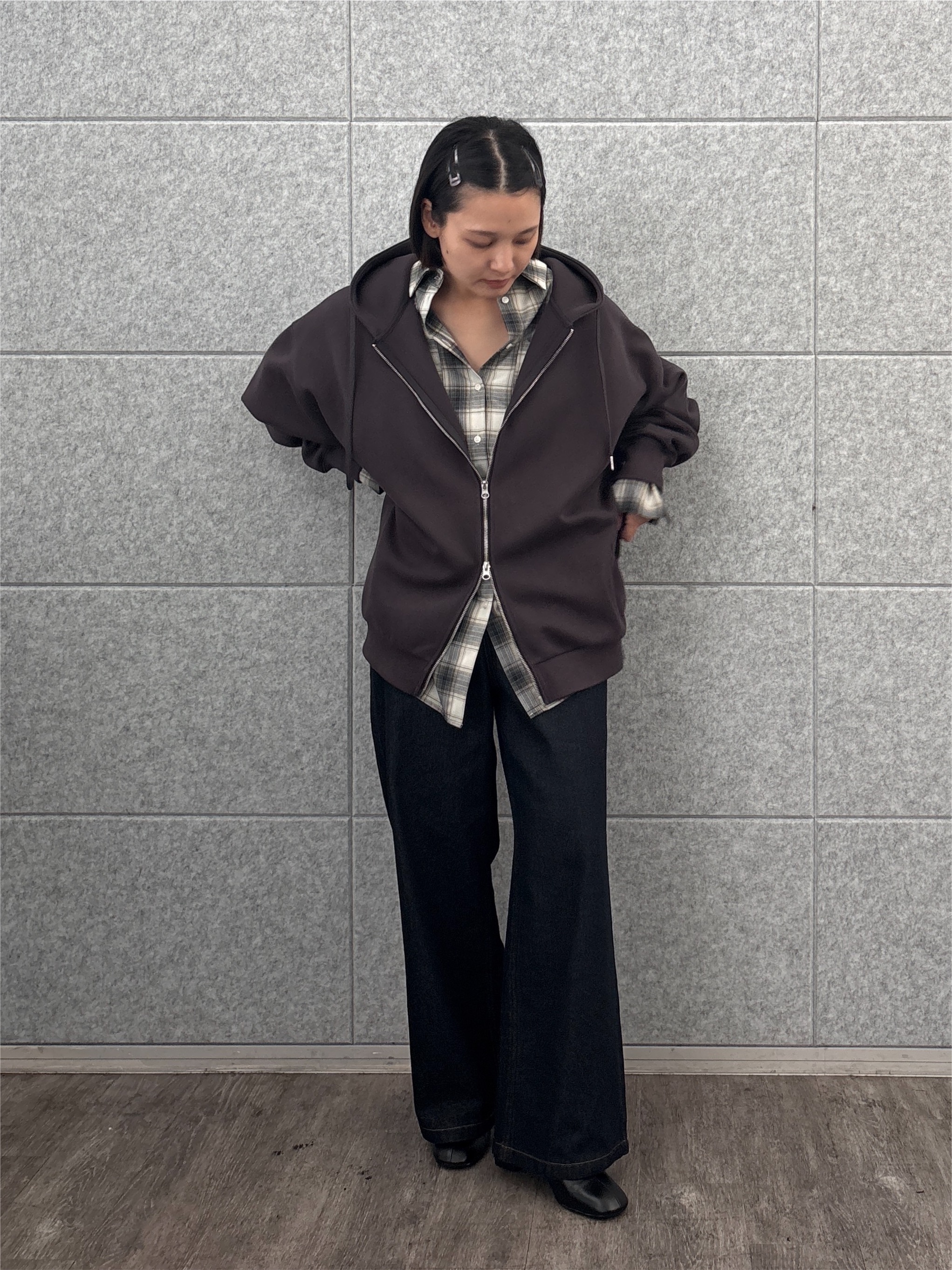 ayanoさんの「INDIVI｜ダンボールパーカー」を使ったコーディネート