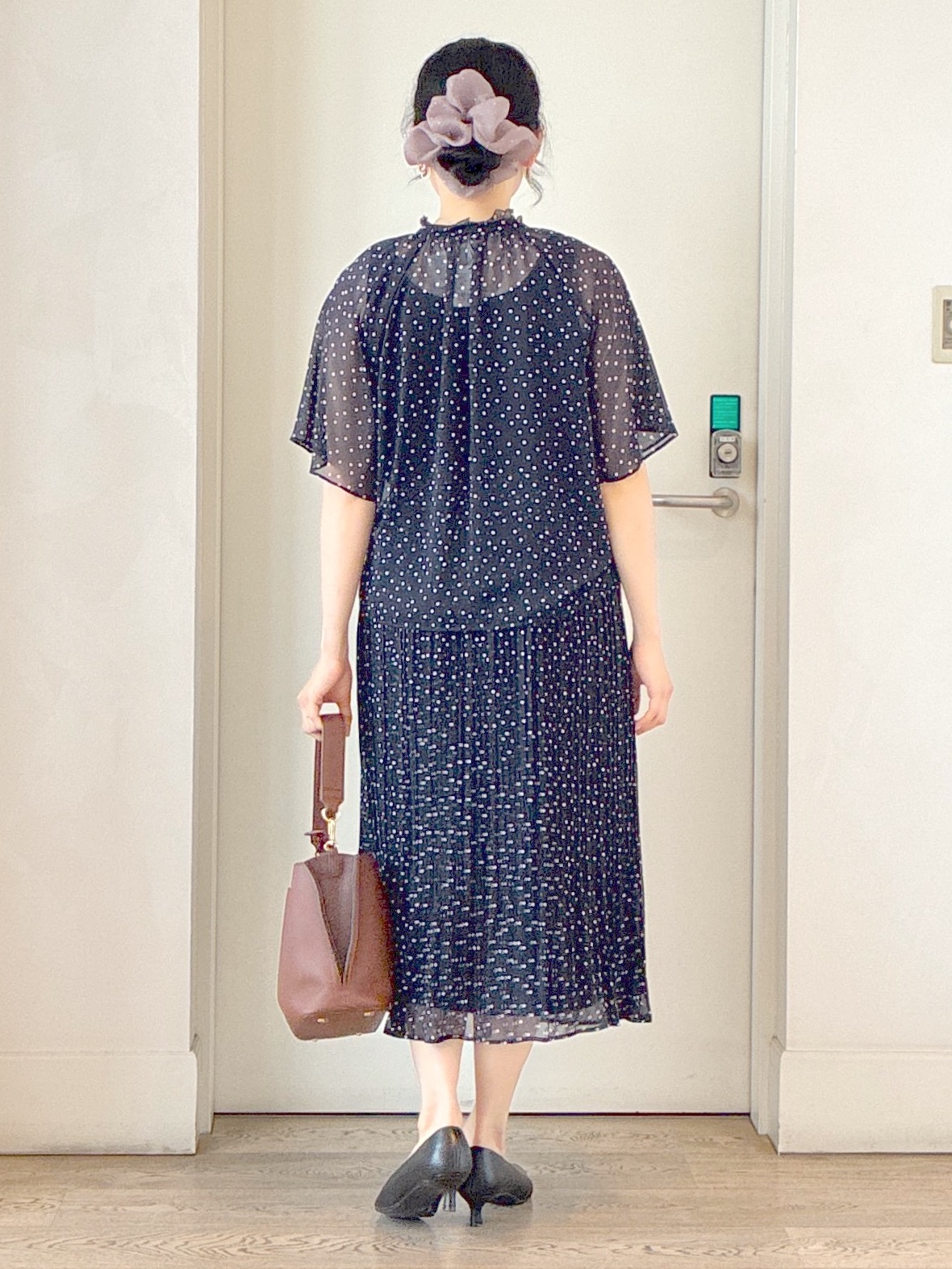  beni_gingerさんの「Reflect｜【セットアップ／手洗い可】ドット柄シアーブラウス」を使ったコーディネート