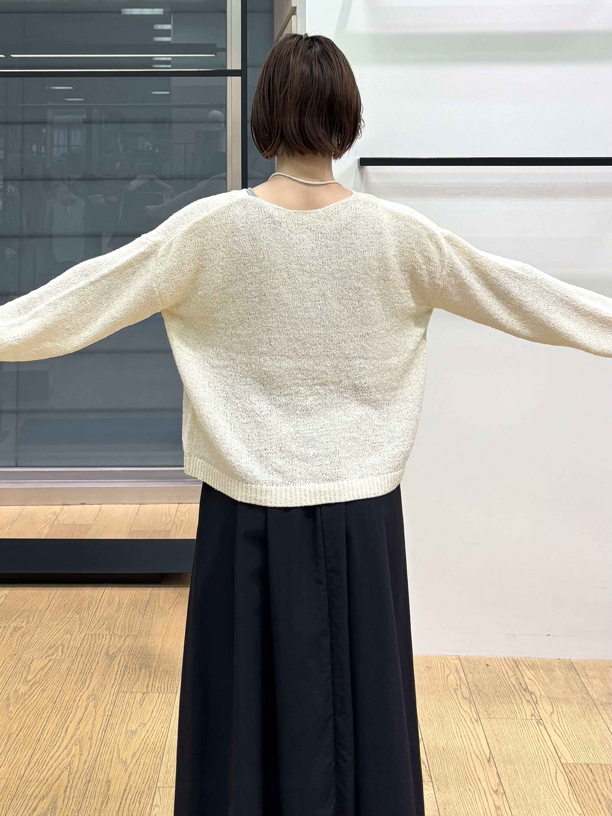 asamiさんの「INDIVI｜【洗える／程よいシアー感】凹凸素材ニット」を使ったコーディネート