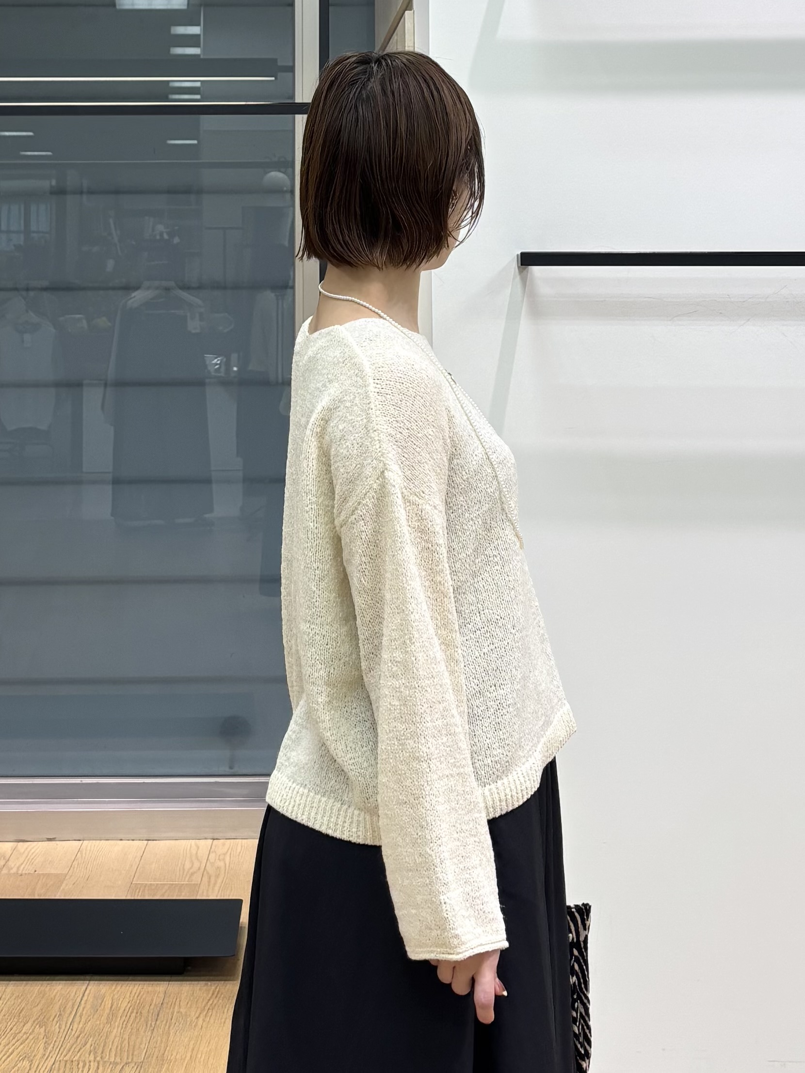 asamiさんの「INDIVI｜【洗える／程よいシアー感】凹凸素材ニット」を使ったコーディネート