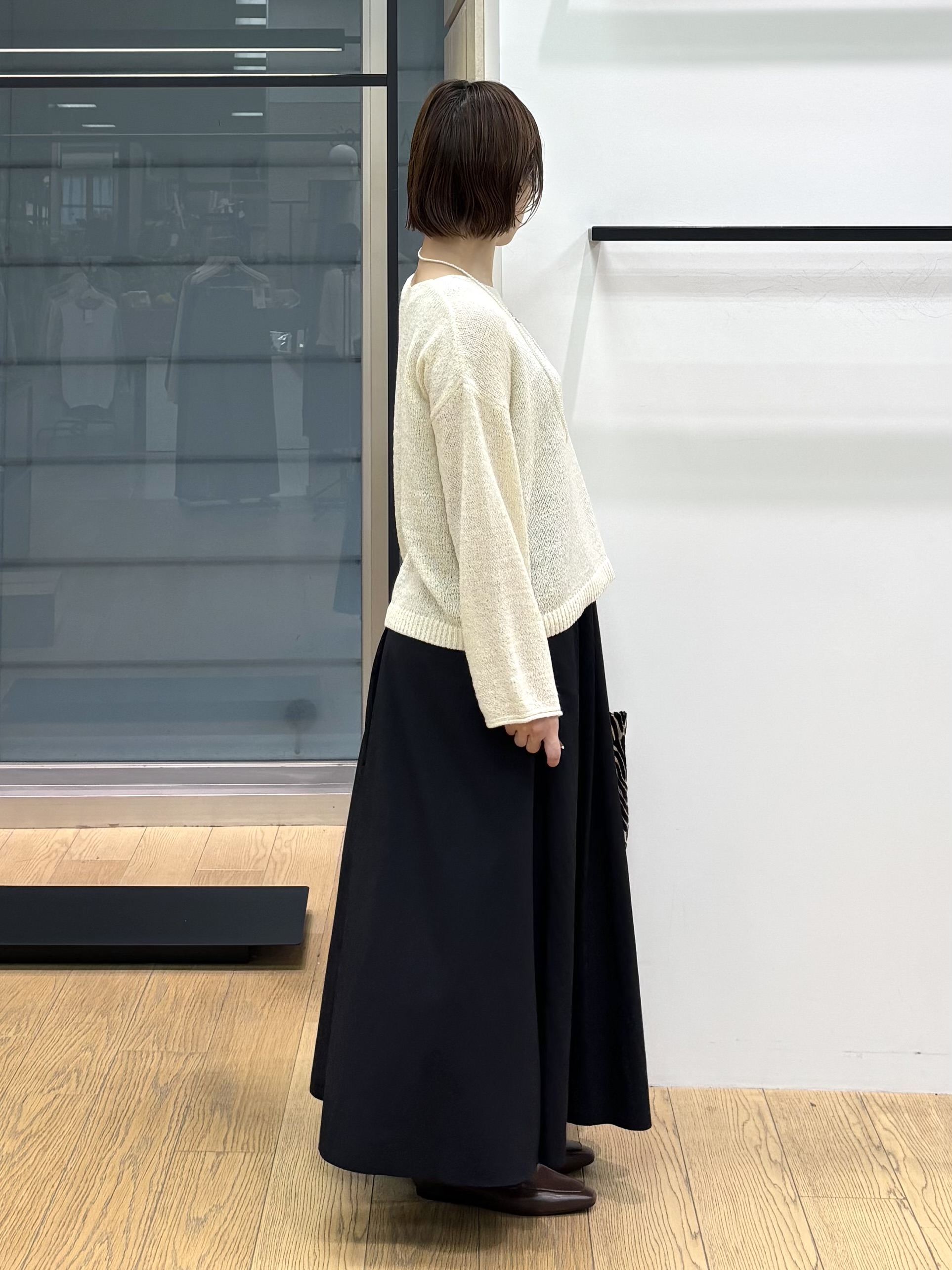 asamiさんの「INDIVI｜【洗える／程よいシアー感】凹凸素材ニット」を使ったコーディネート