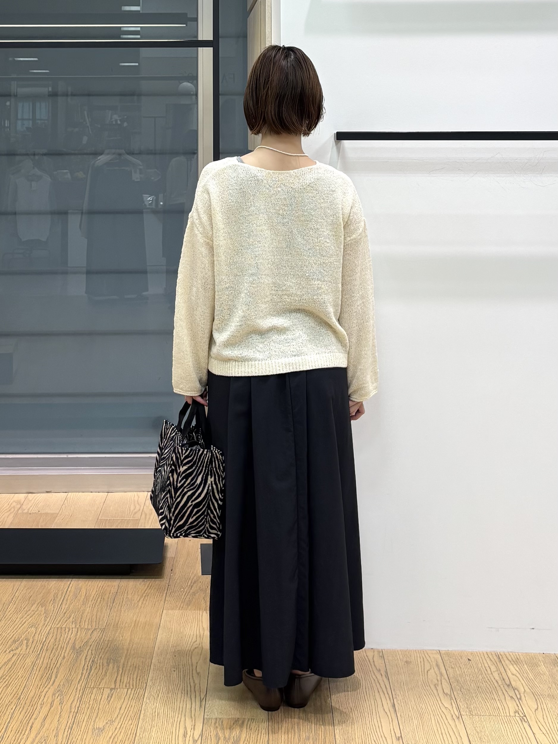 asamiさんの「INDIVI｜【洗える／程よいシアー感】凹凸素材ニット」を使ったコーディネート