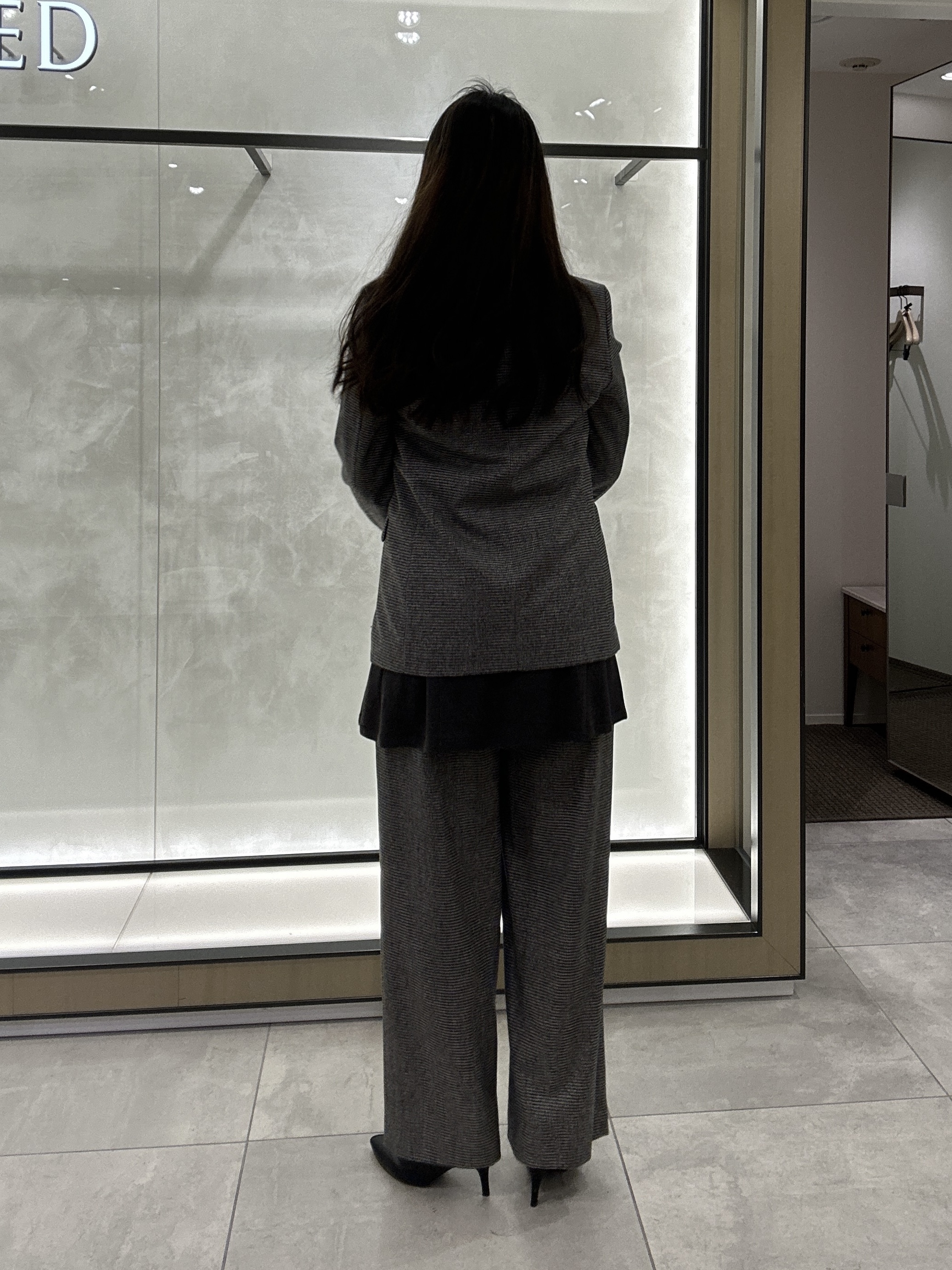 YURIさんの「UNTITLED｜【セットアップ可/秋羽織り】ウールダブルジャケット」を使ったコーディネート