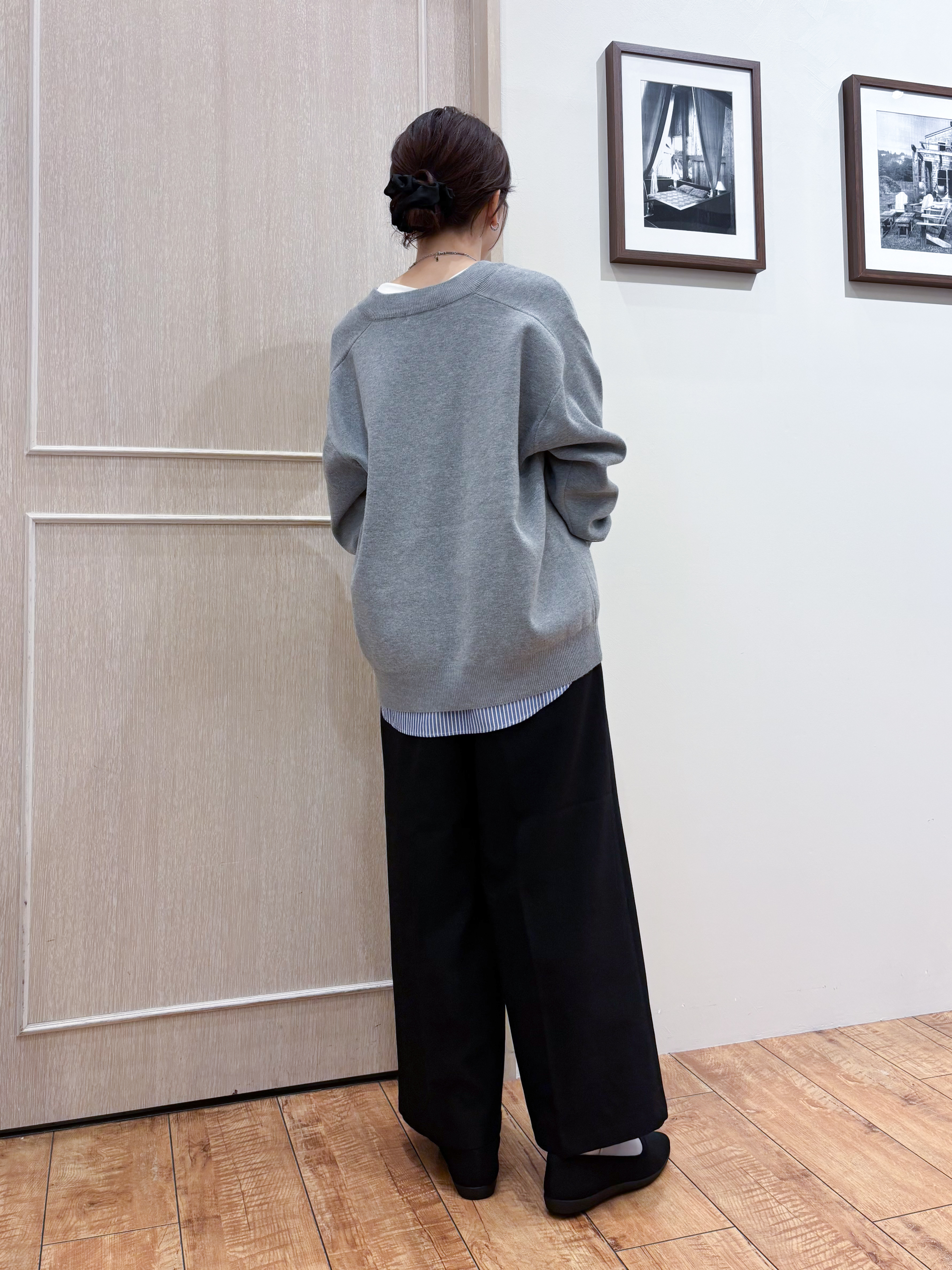 なみさんの「SHOO･LA･RUE｜【毛玉になりにくい/S-LL/洗濯機可/体型カバー】Vネックゆったりカーディガン」を使ったコーディネート