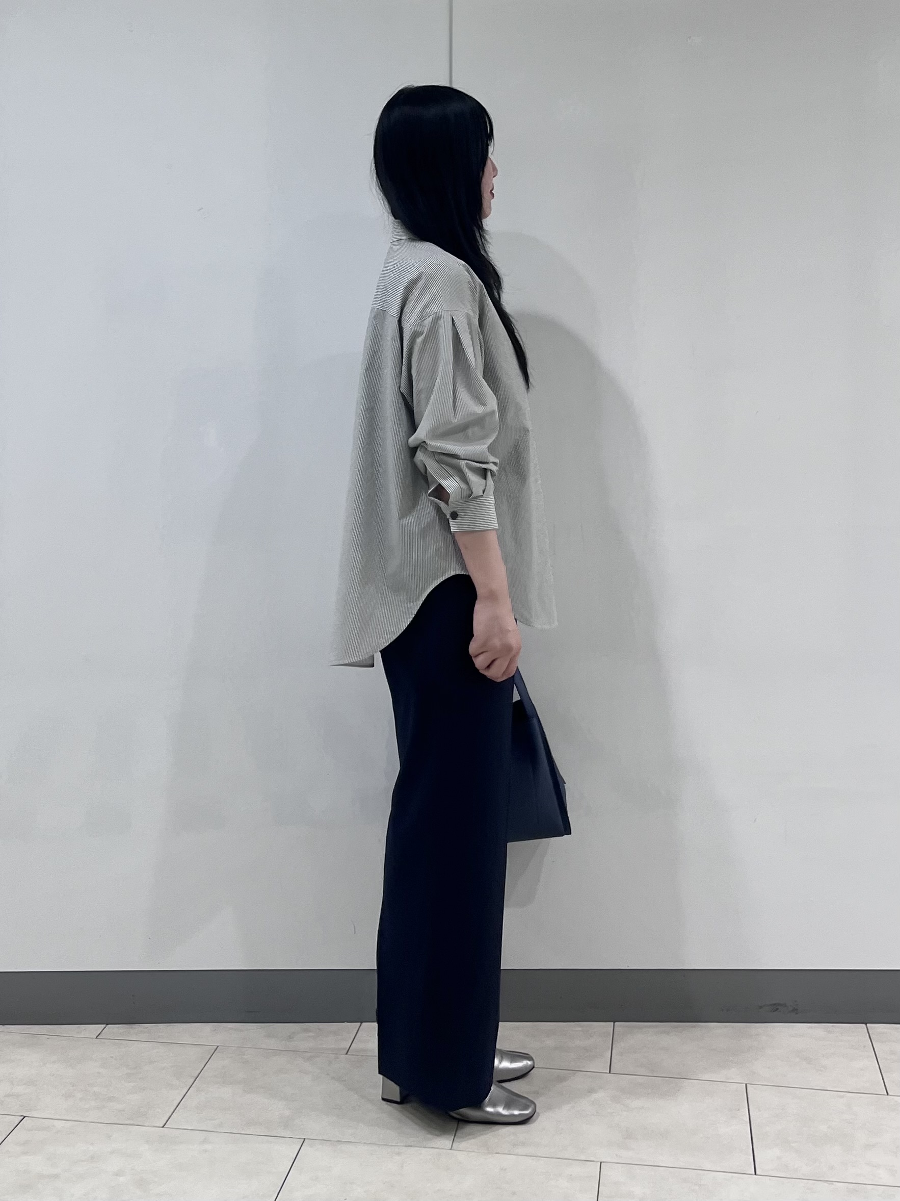 hasuさんの「INDIVI｜【洗える／程よいシアー感】凹凸素材ニット」を使ったコーディネート
