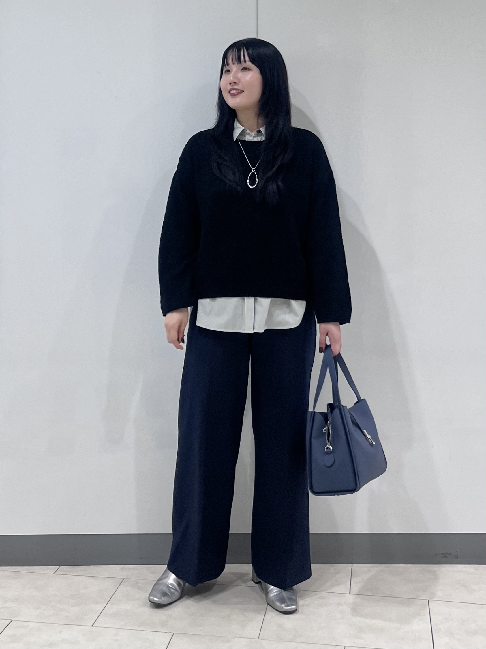 hasuさんの「INDIVI｜【洗える／程よいシアー感】凹凸素材ニット」を使ったコーディネート
