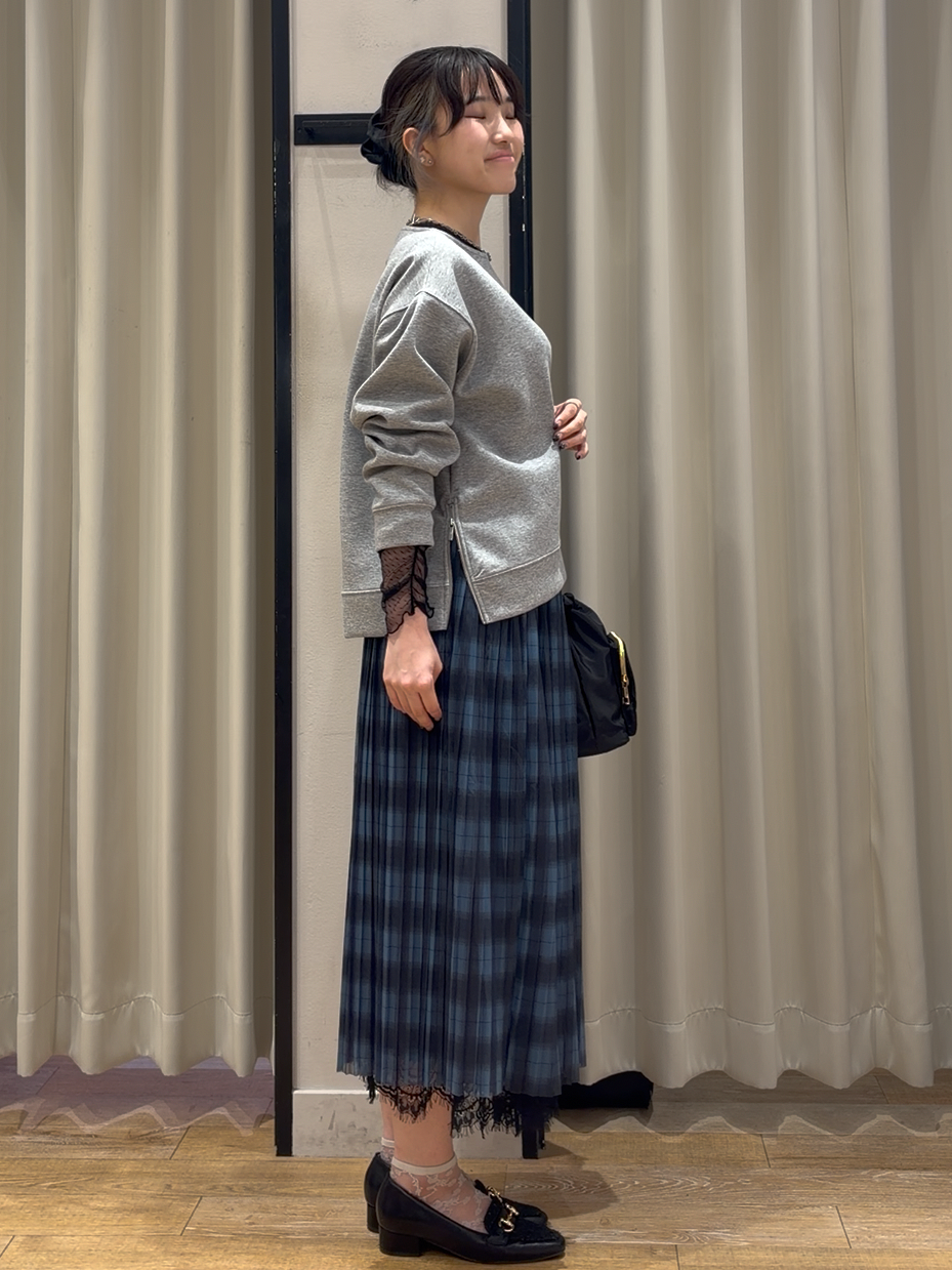 RUKAさんの「grove｜ダンボーサイドジッププルオーバー」を使ったコーディネート