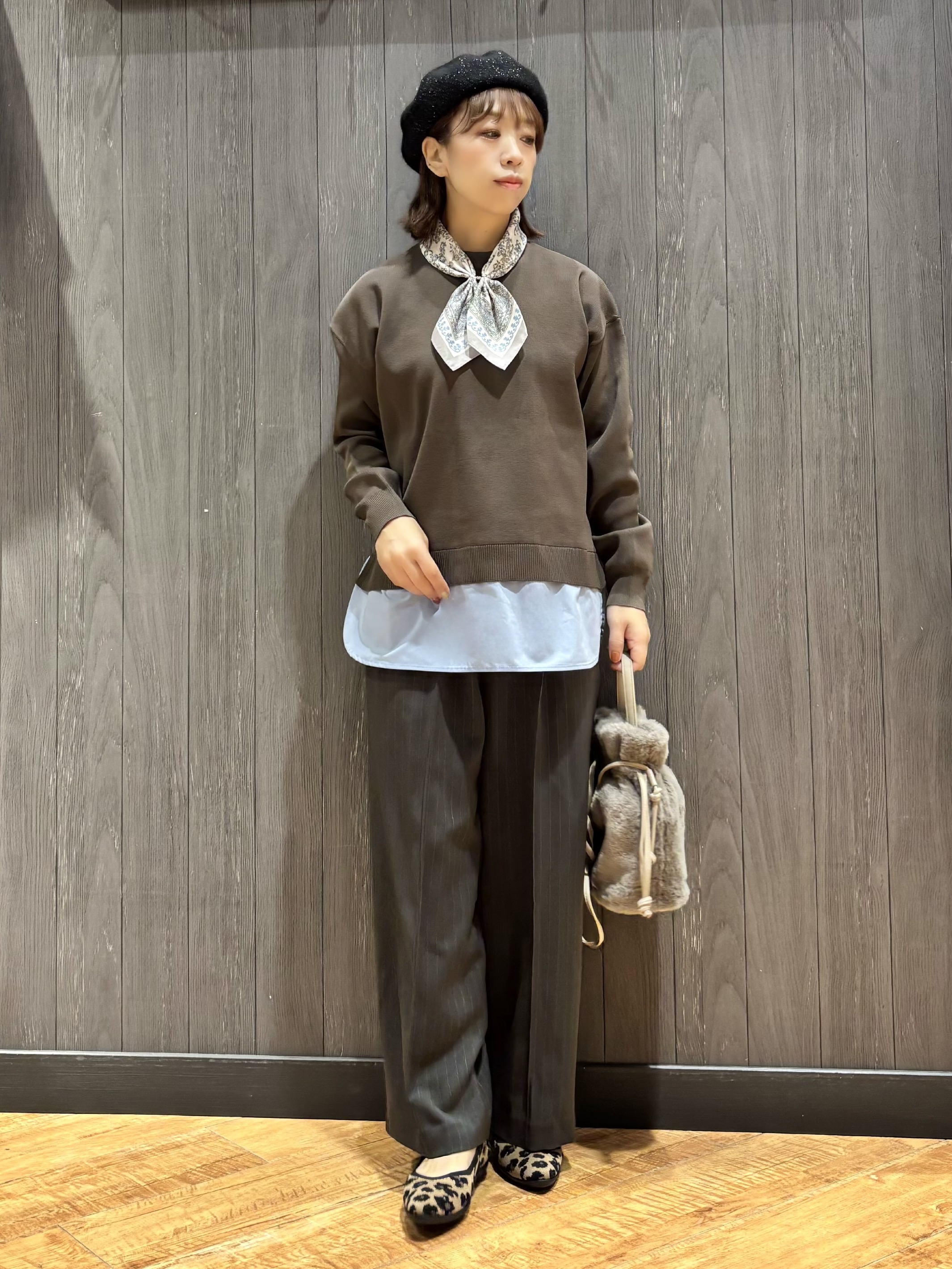 meiさんの「SHOO･LA･RUE｜【S-LL】着るだけできまる シャツレイヤード風 スポンディッシュニット」を使ったコーディネート