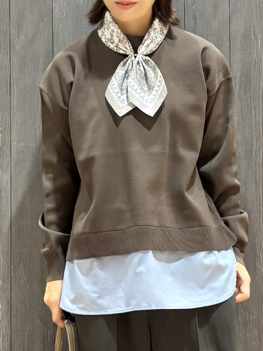 meiさんの「SHOO･LA･RUE｜【S-LL】着るだけできまる シャツレイヤード風 スポンディッシュニット」を使ったコーディネート