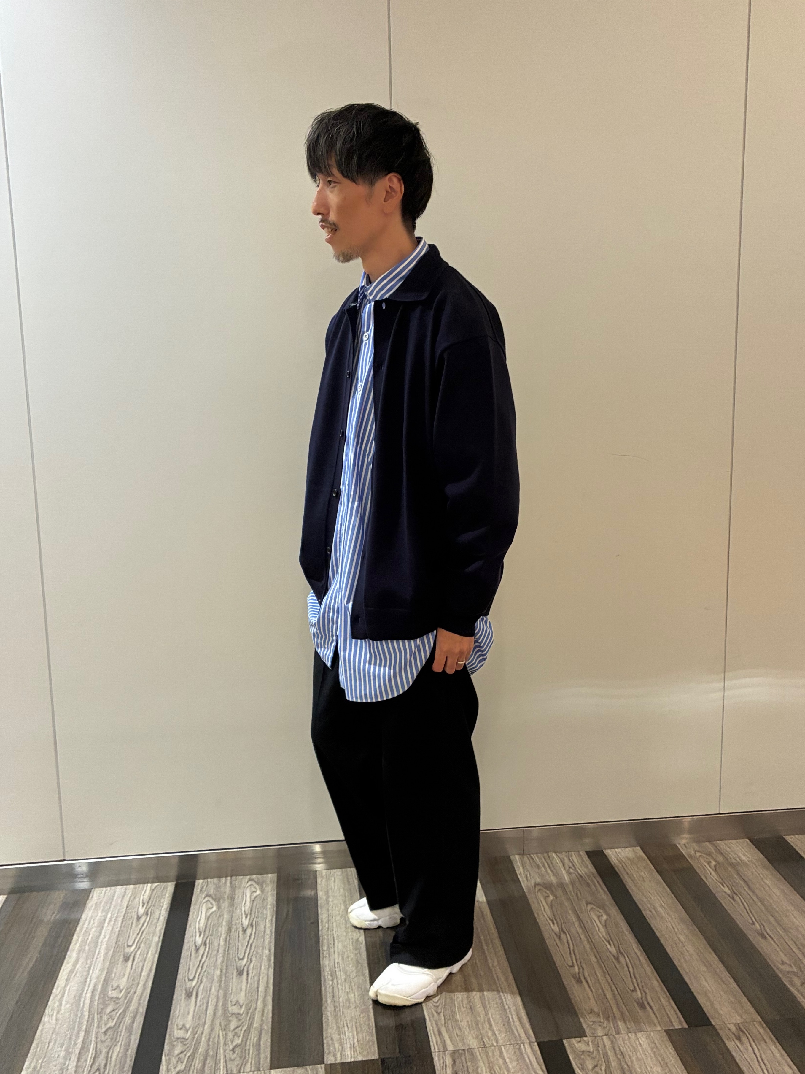 uchihiroさんの「TAKEO KIKUCHI｜ニット シャツ カーディガン」を使ったコーディネート