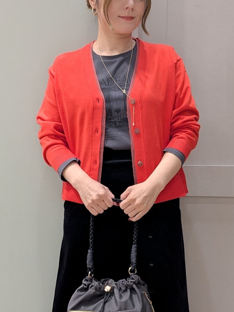 kuwawaさんの「grove｜【毛玉軽減・2タイプから着丈選べる】キレイが続く Vネックカーディガン」を使ったコーディネート