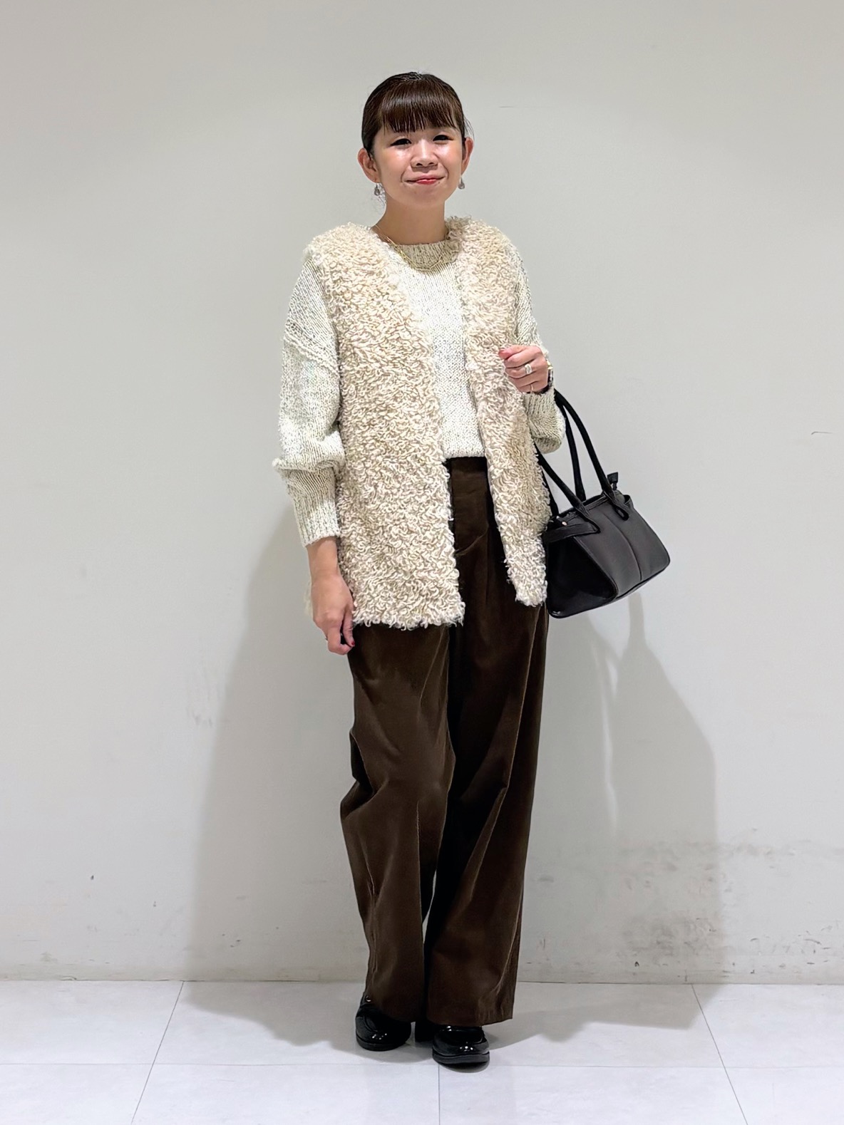 tsuyuさんの「INDIVI｜【収納力◎／トレンド】スクエアトートバッグ」を使ったコーディネート
