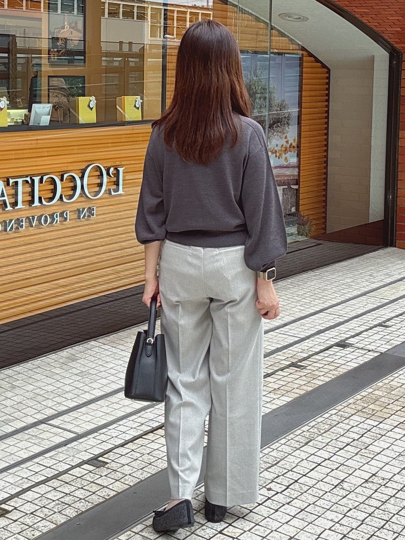 makiさんの「UNTITLED｜【大人の抜け感/8色展開】ボリュームスリーブニットプルオーバー」を使ったコーディネート