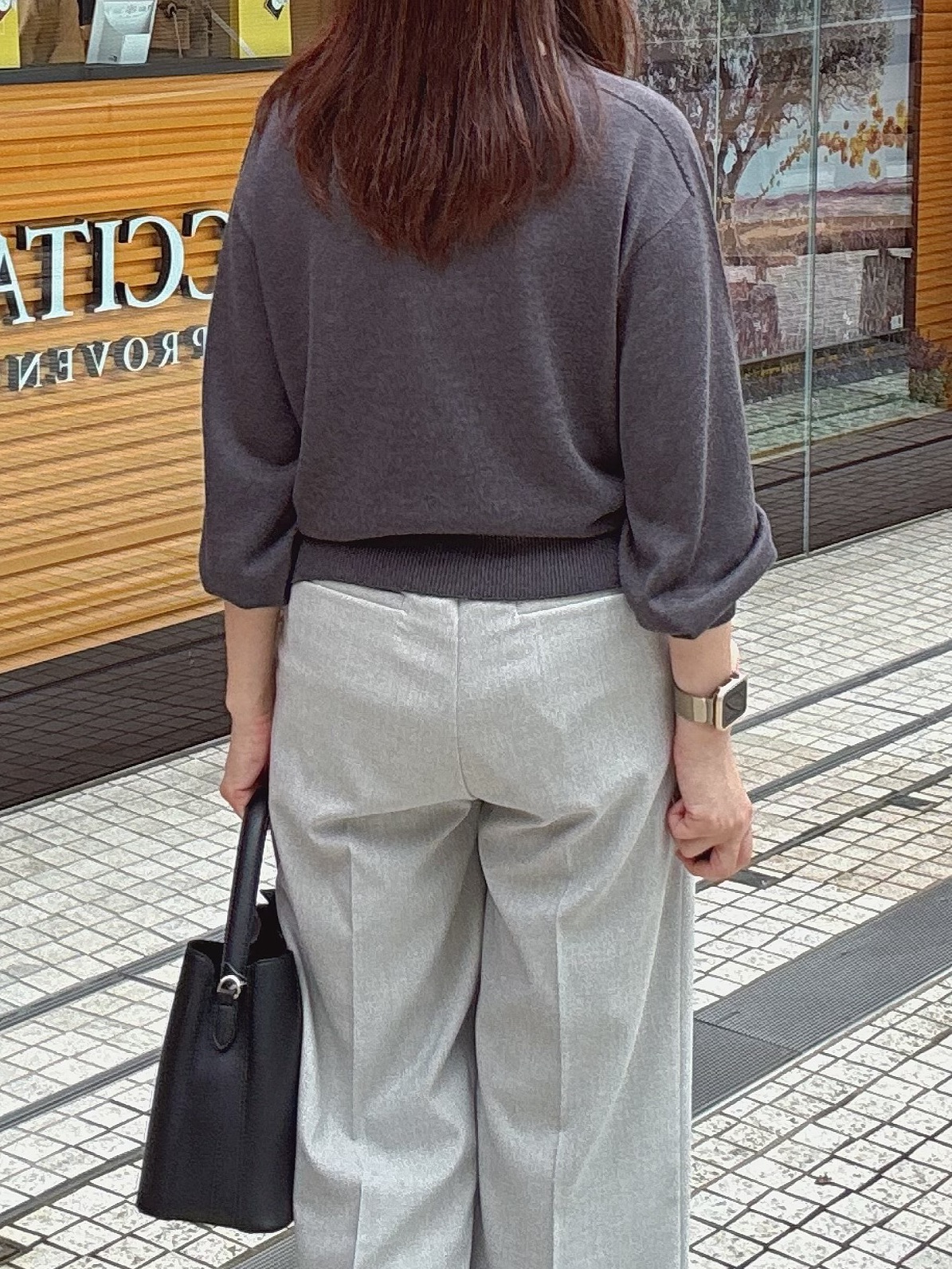 makiさんの「UNTITLED｜【大人の抜け感/8色展開】ボリュームスリーブニットプルオーバー」を使ったコーディネート