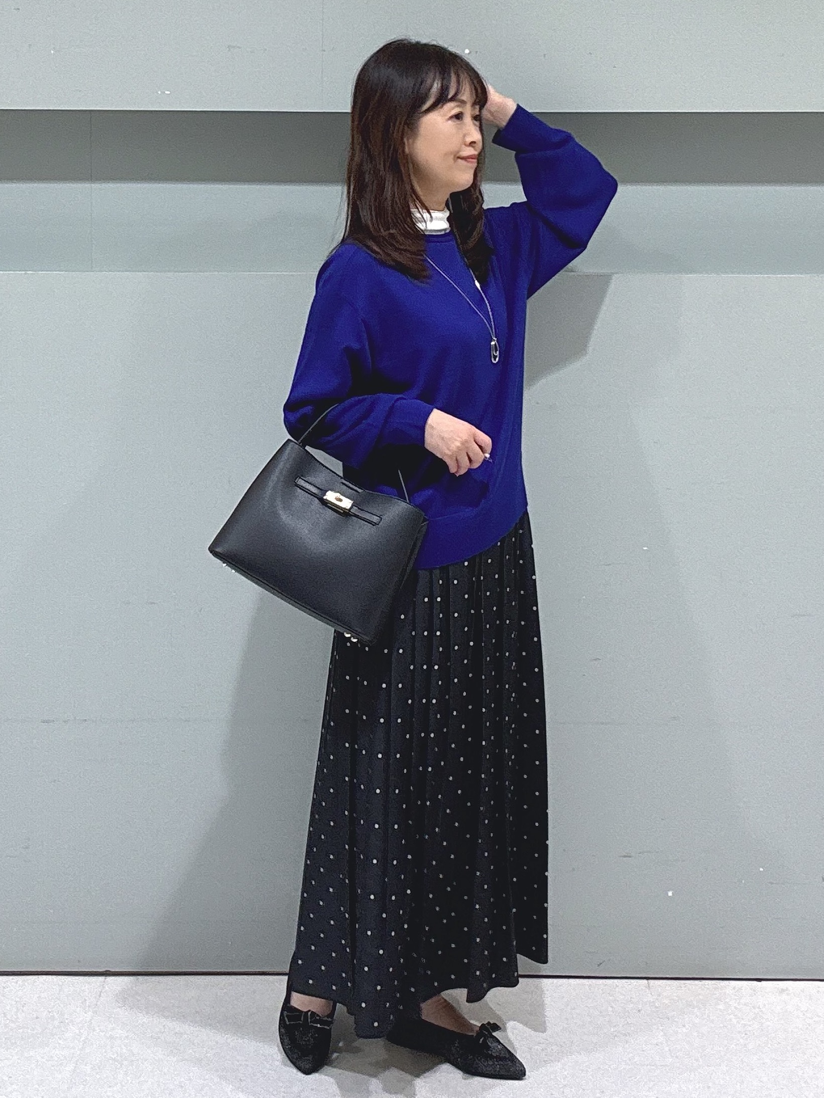 makiさんの「UNTITLED｜【大人の抜け感/8色展開】ボリュームスリーブニットプルオーバー」を使ったコーディネート