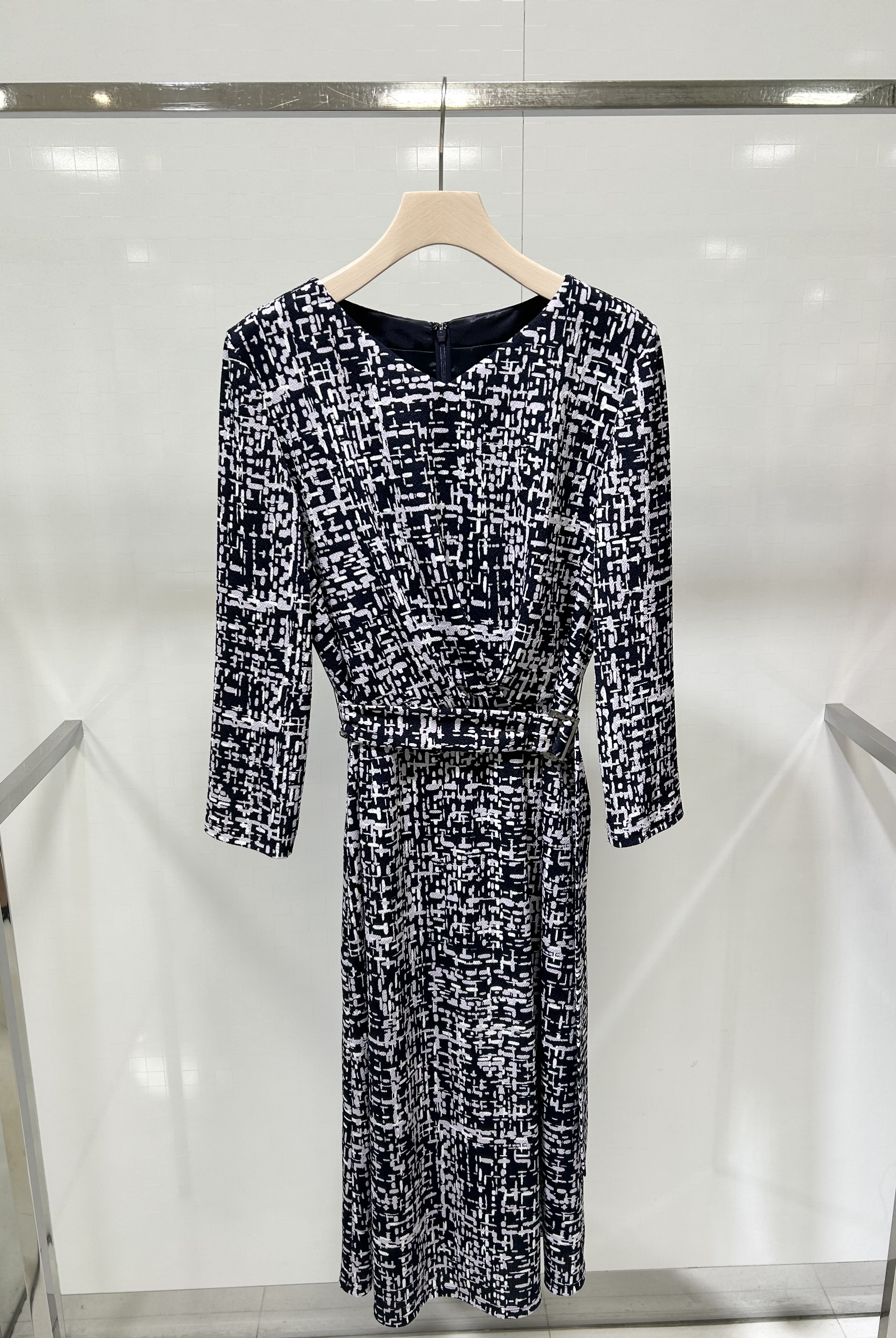 junkoさんの「COUP DE CHANCE｜【手洗い可／日本製／スーツ可】ペプラムジャケット」を使ったコーディネート