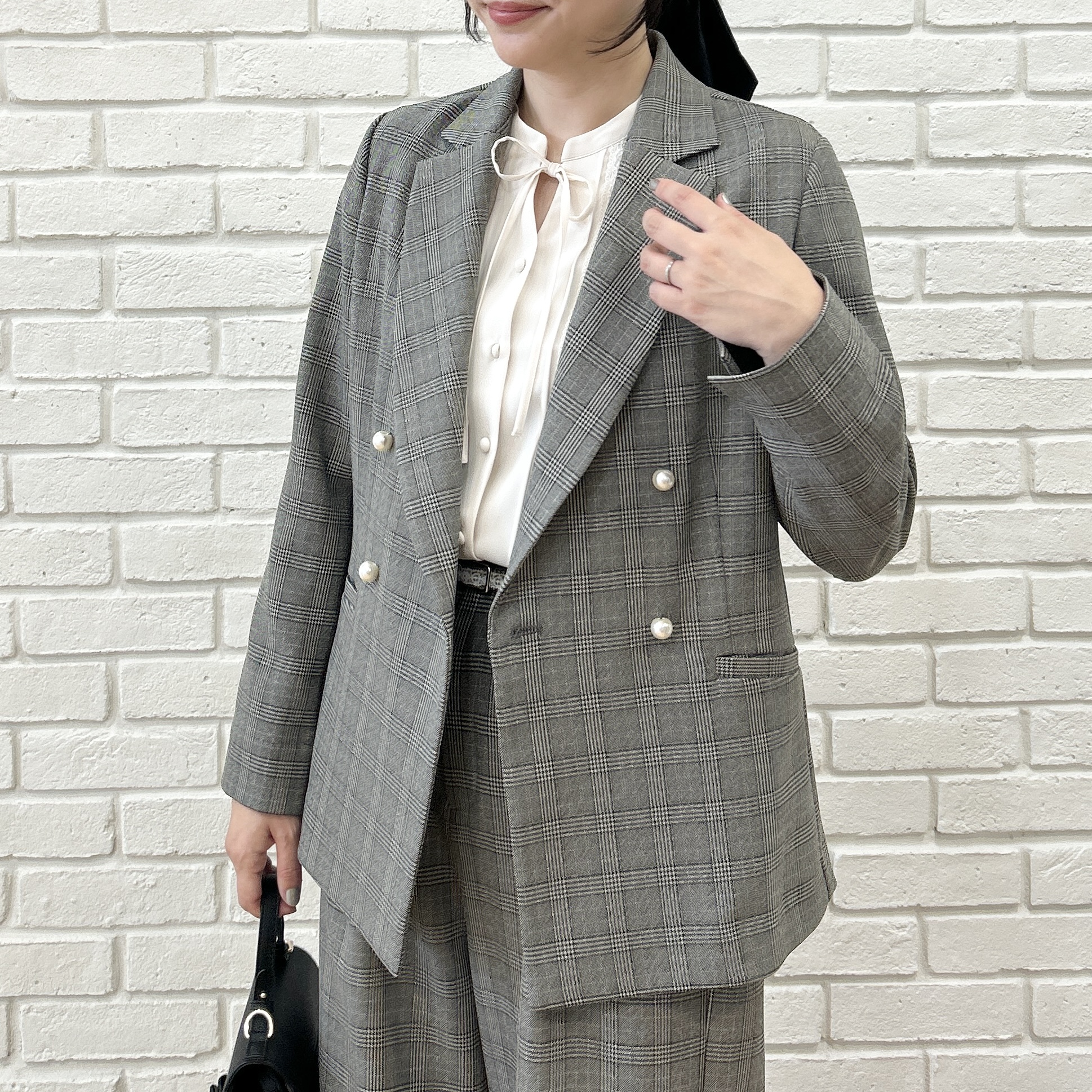 shinoさんの「Couture brooch｜【マシンウォッシャブル・イージーケア】パール風釦テーラードジャケット【毛玉になりにくい・セットアップ」を使ったコーディネート