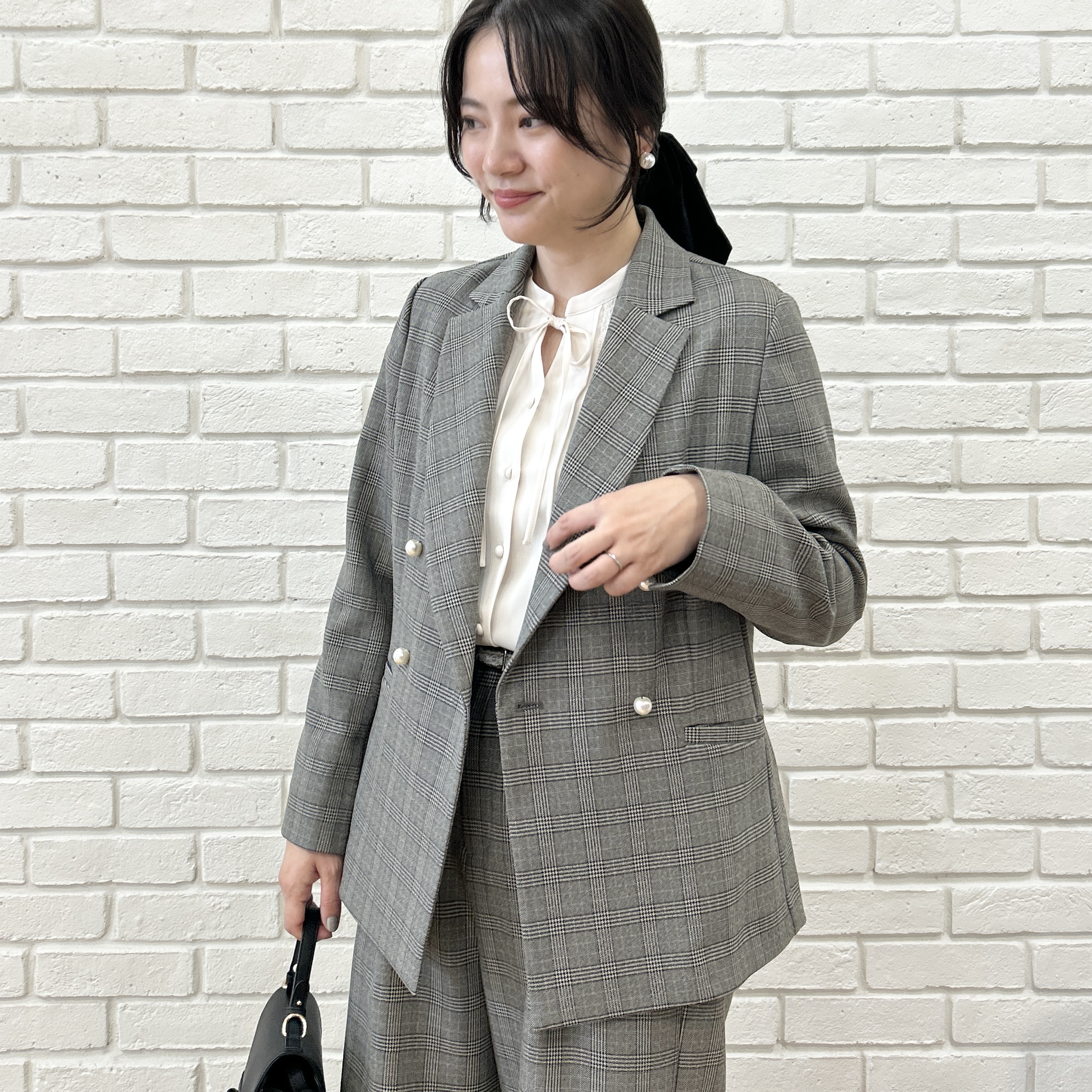 shinoさんの「Couture brooch｜【マシンウォッシャブル・イージーケア】パール風釦テーラードジャケット【毛玉になりにくい・セットアップ」を使ったコーディネート