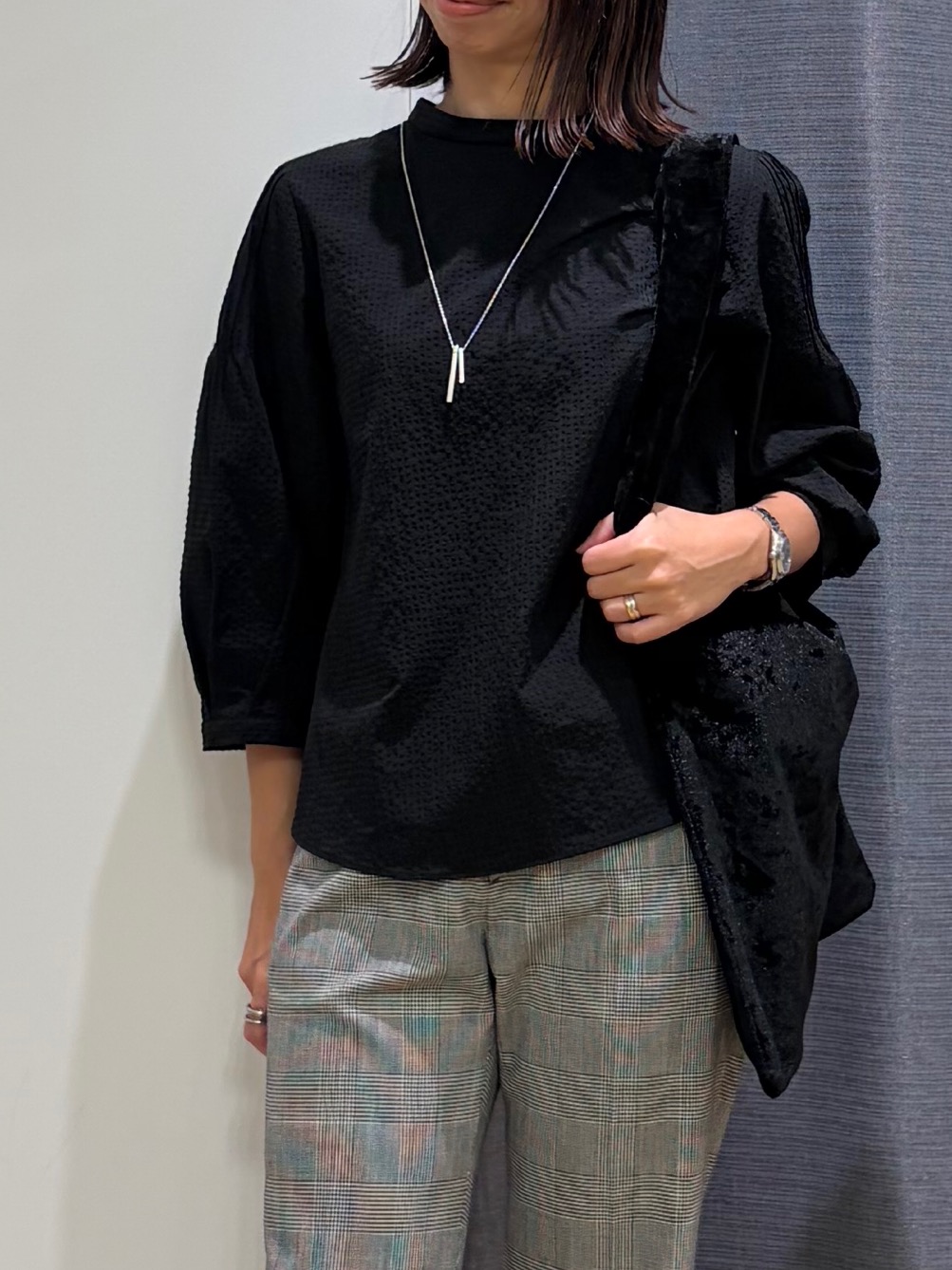 Mikoさんの「INDIVI｜【初秋にピッタリ！／洗える】凹凸素材ミニスタンドトップス」を使ったコーディネート