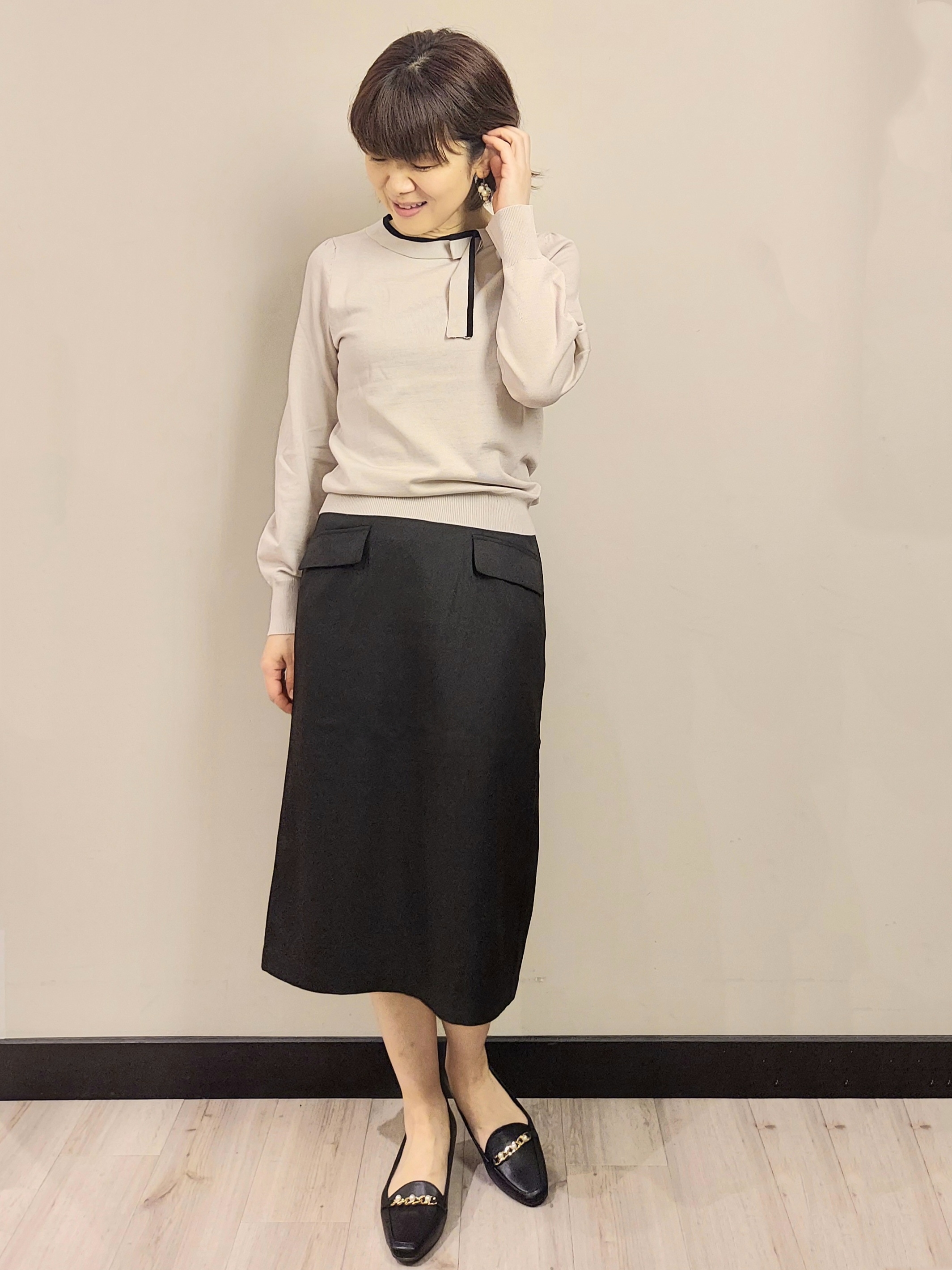 MAKIさんの「index｜バイカラーサイドリボンニット【洗濯機OK／坑ピル】」を使ったコーディネート