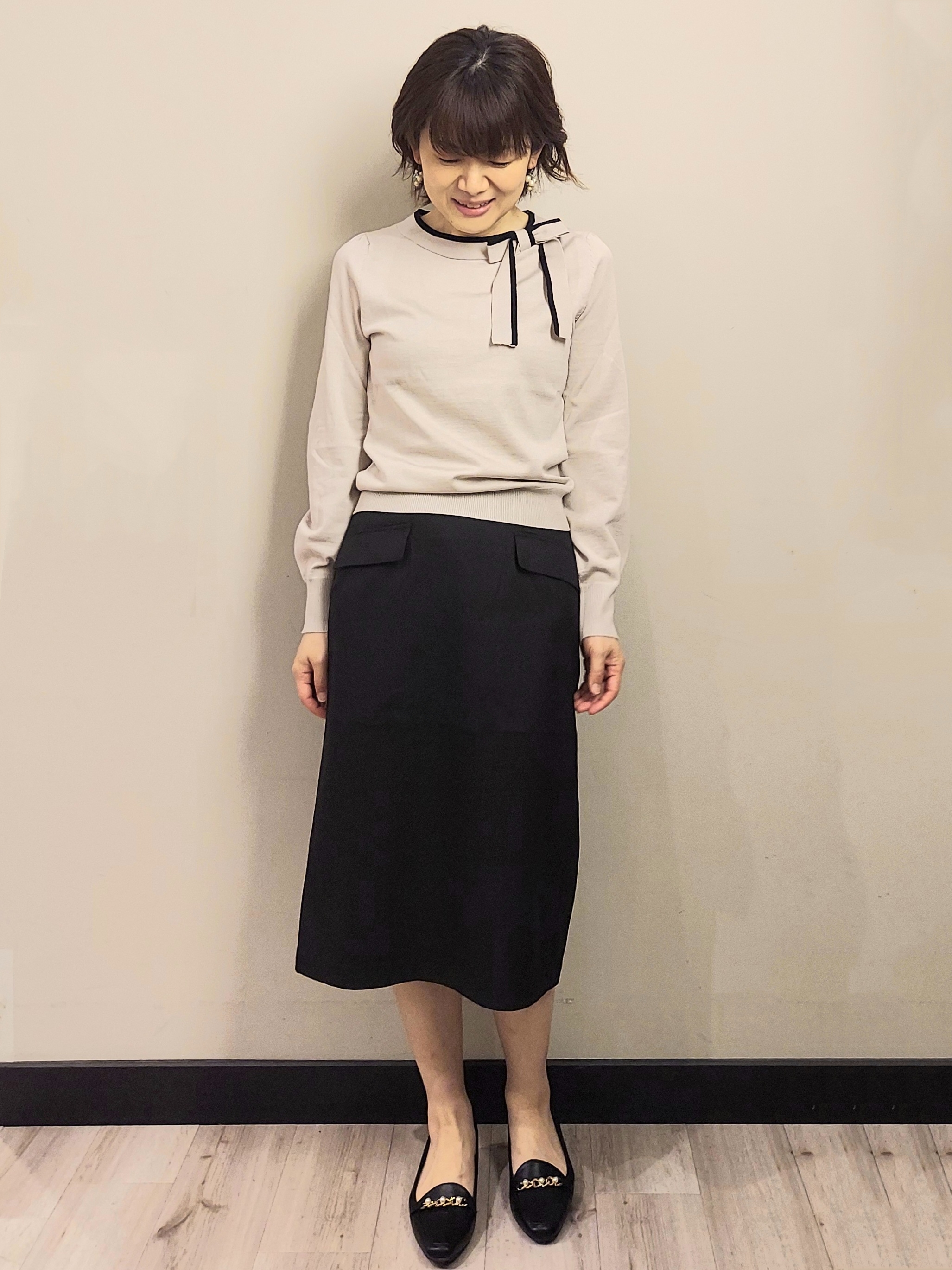 MAKIさんの「index｜バイカラーサイドリボンニット【洗濯機OK／坑ピル】」を使ったコーディネート