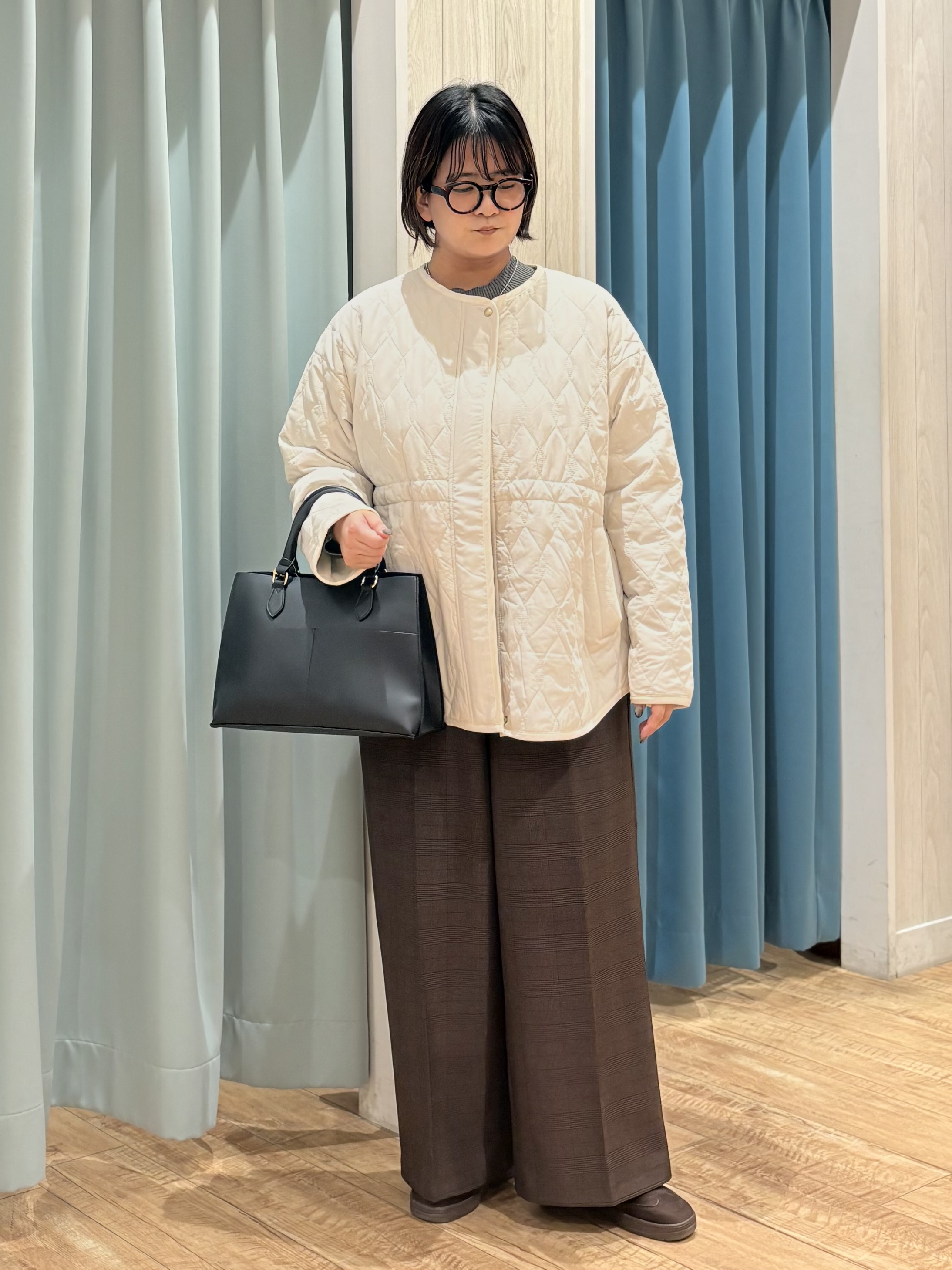 砂糖さんの「SHOO･LA･RUE｜【撥水/S-LL/洗濯機可】ウエスト絞れる キルト中綿ジャケット」を使ったコーディネート