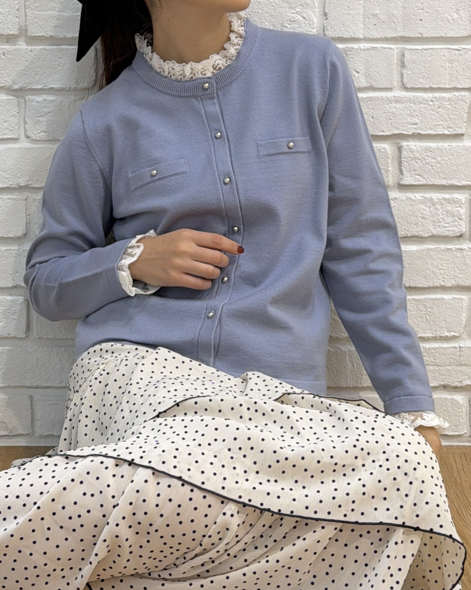 makiさんの「Couture brooch｜揚抑ドットフロッキーティアードスカート」を使ったコーディネート
