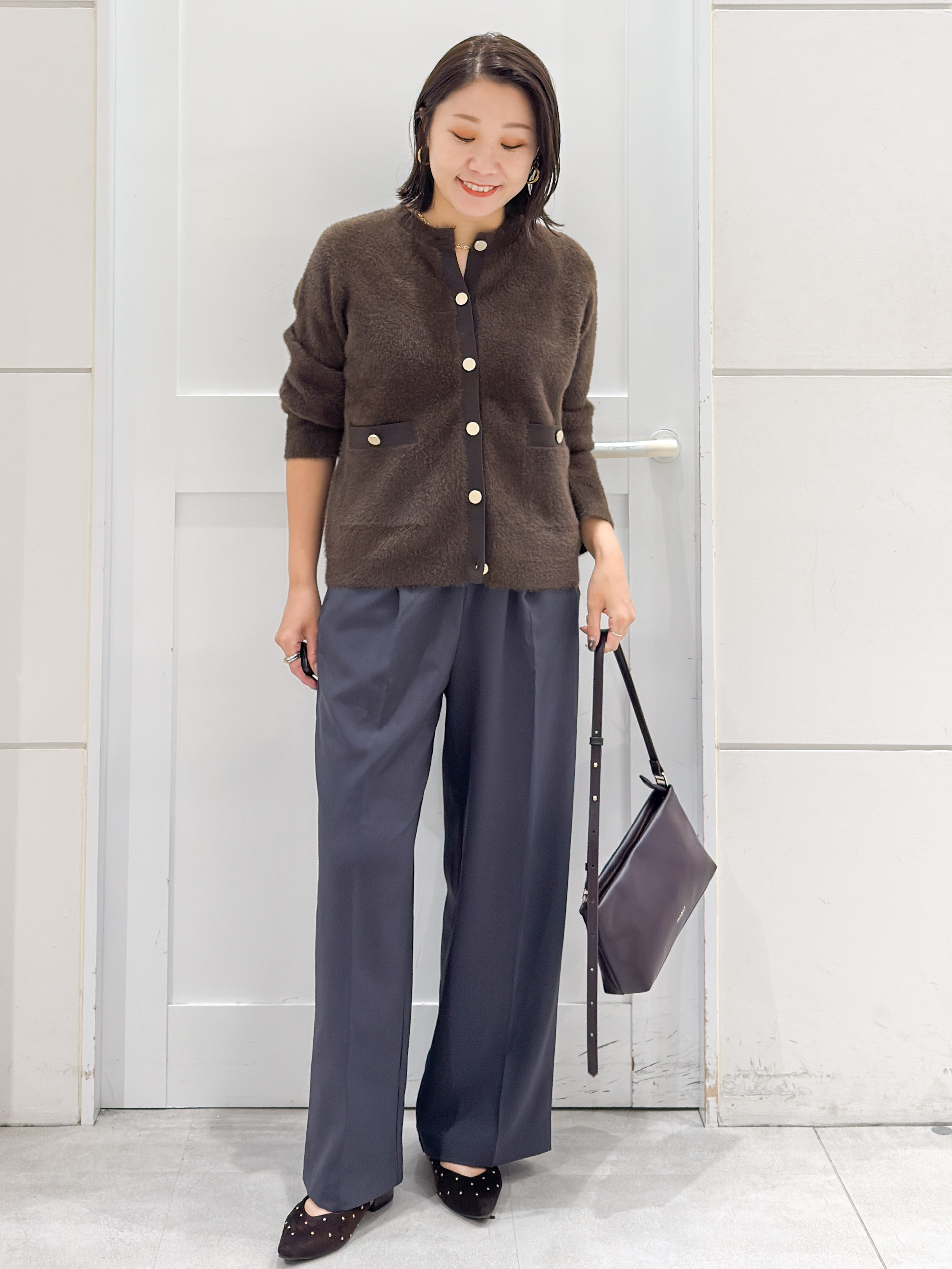 yuka.aさんの「OPAQUE.CLIP｜フェザーヤーンニットカーディガン【洗濯機OK】」を使ったコーディネート