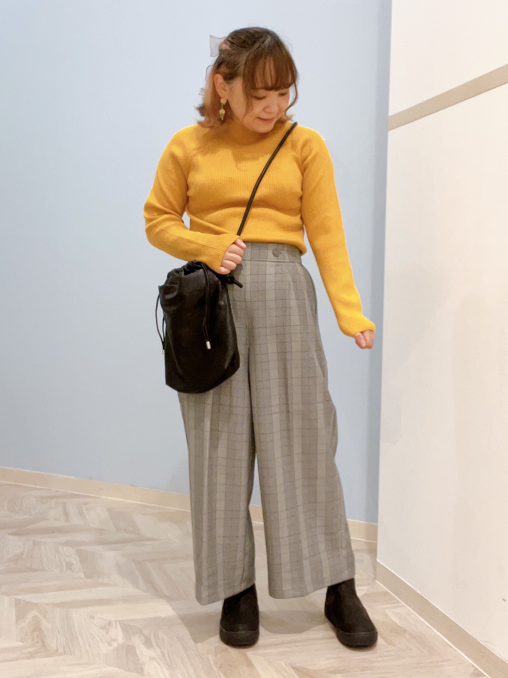 kitaさんの「SHOO･LA･RUE｜【絶妙なゆるピタ/S-LL/洗濯機可】ちくちくしにくいリブハイネック やわらかニット」を使ったコーディネート