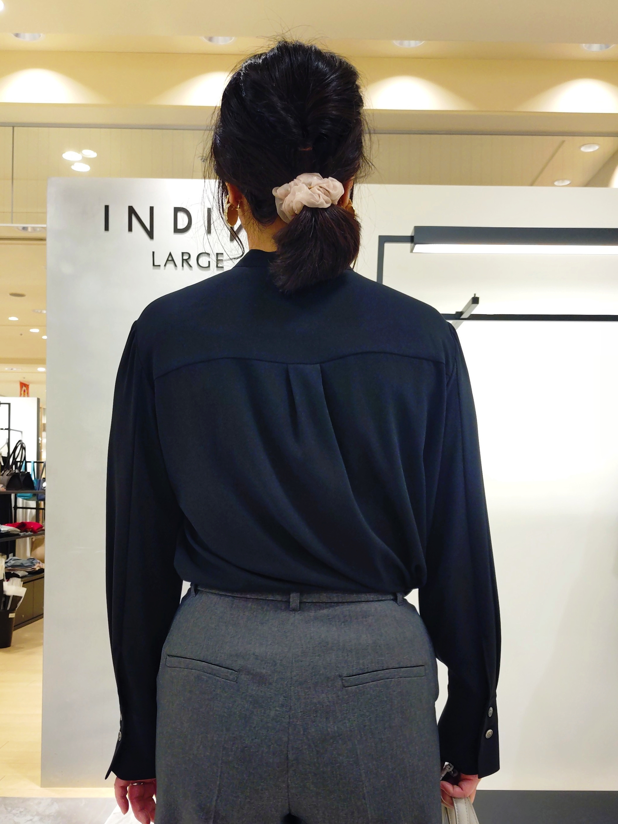 TOMOMIさんの「INDIVI｜【収納力◎／A4サイズ対応】シゴデキバッグ」を使ったコーディネート