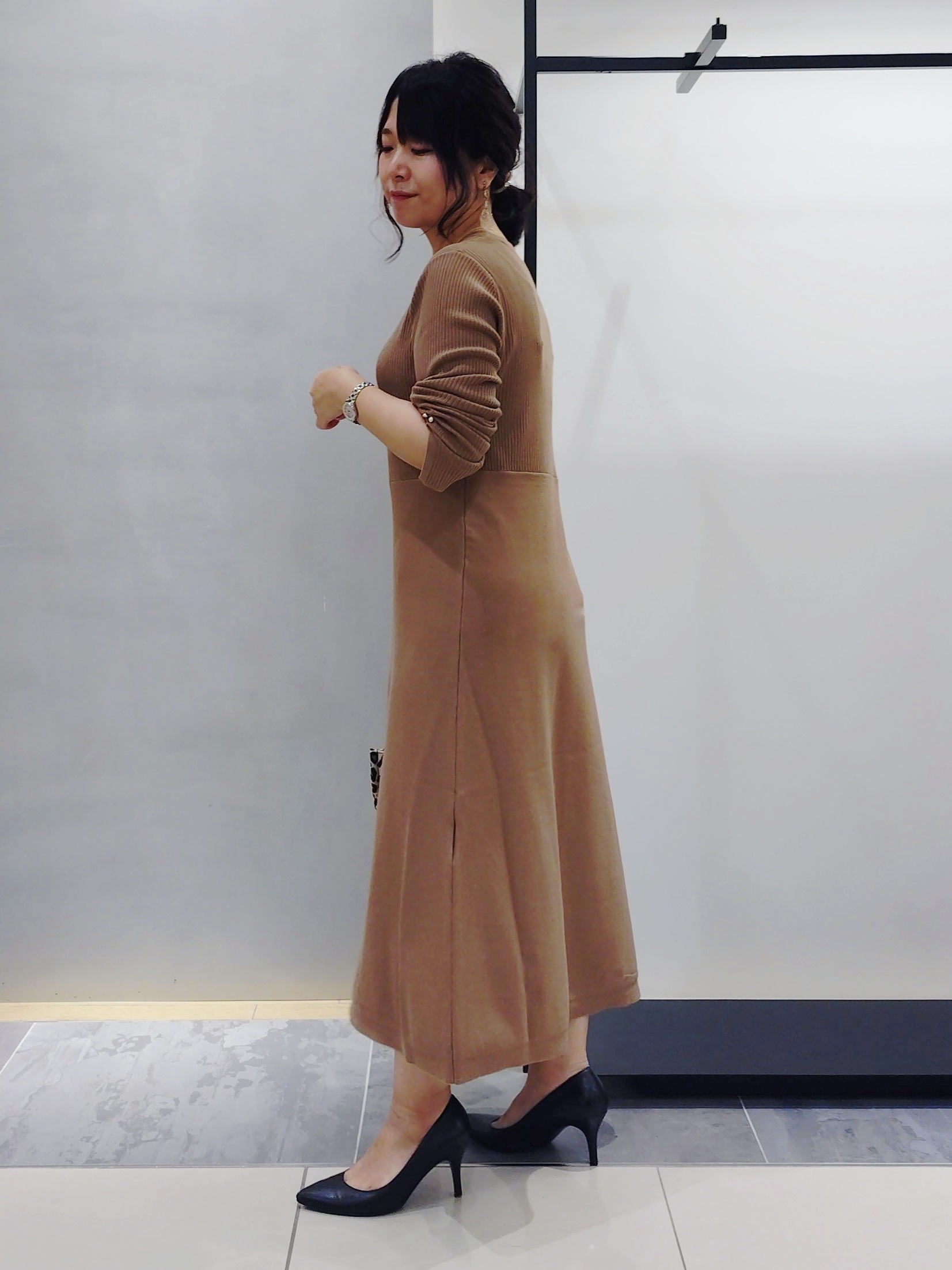 TOMOMIさんの「INDIVI｜【選べるデザイン】大人トップロングネックレス」を使ったコーディネート